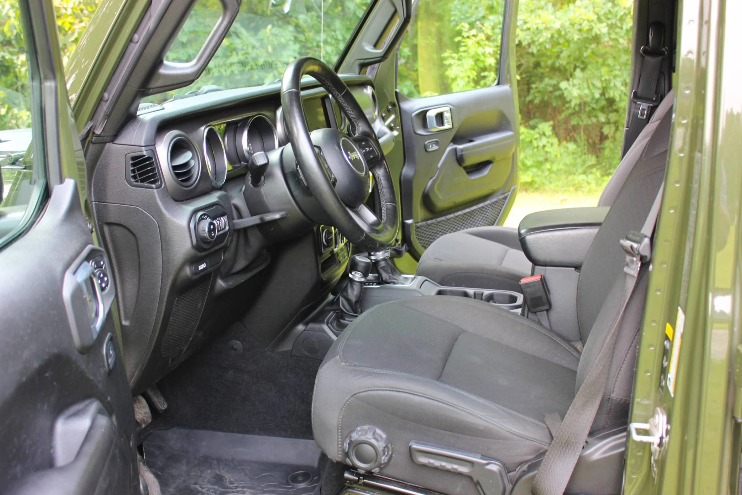 Jeep Gladiator 2021 Willys EcoDiesel - Loaded, OCD cared for w/ gobs of quality additions. driver_interior