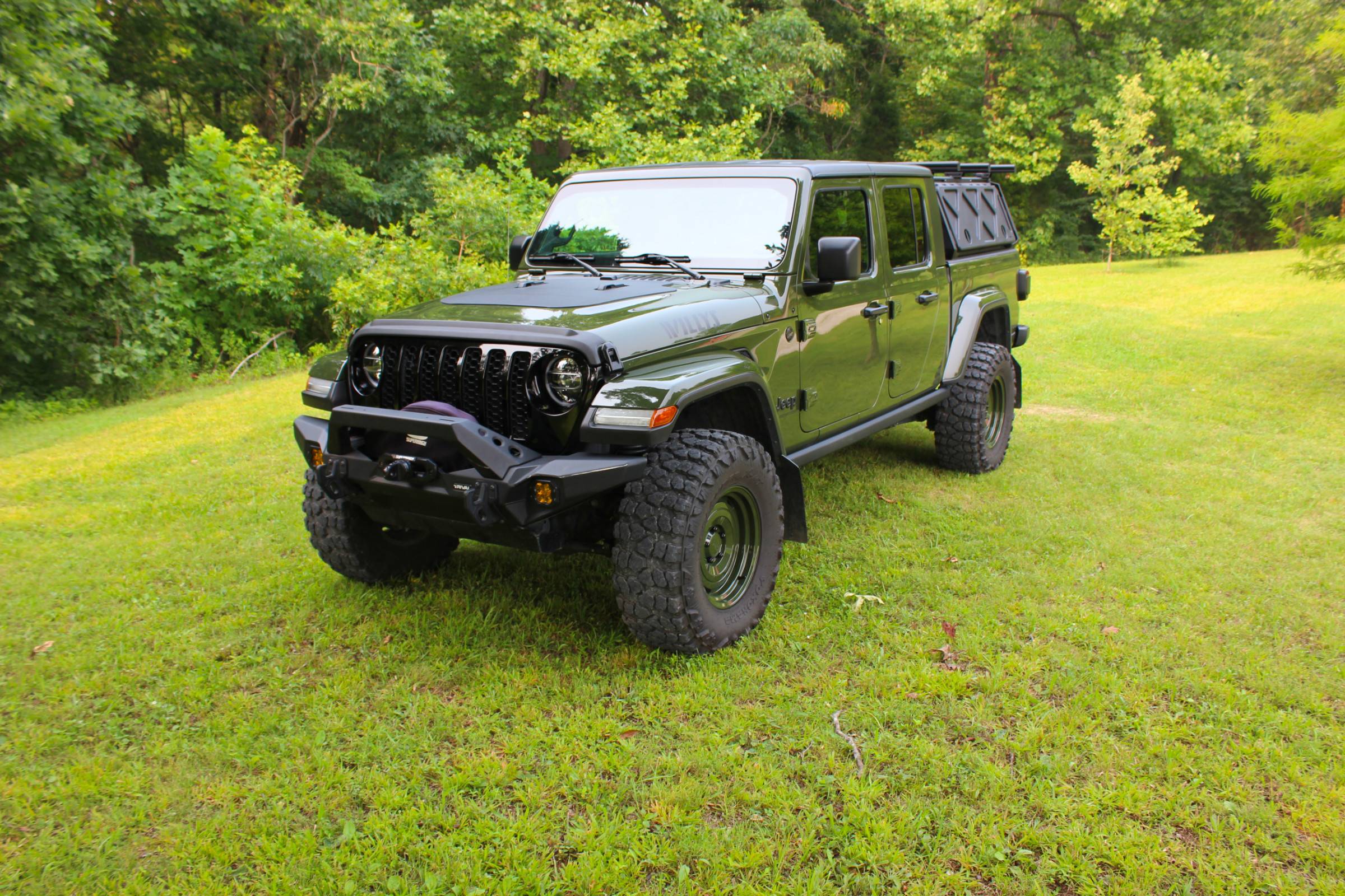 Jeep Gladiator 2021 Willys EcoDiesel - Loaded, OCD cared for w/ gobs of quality additions. quarter_shot