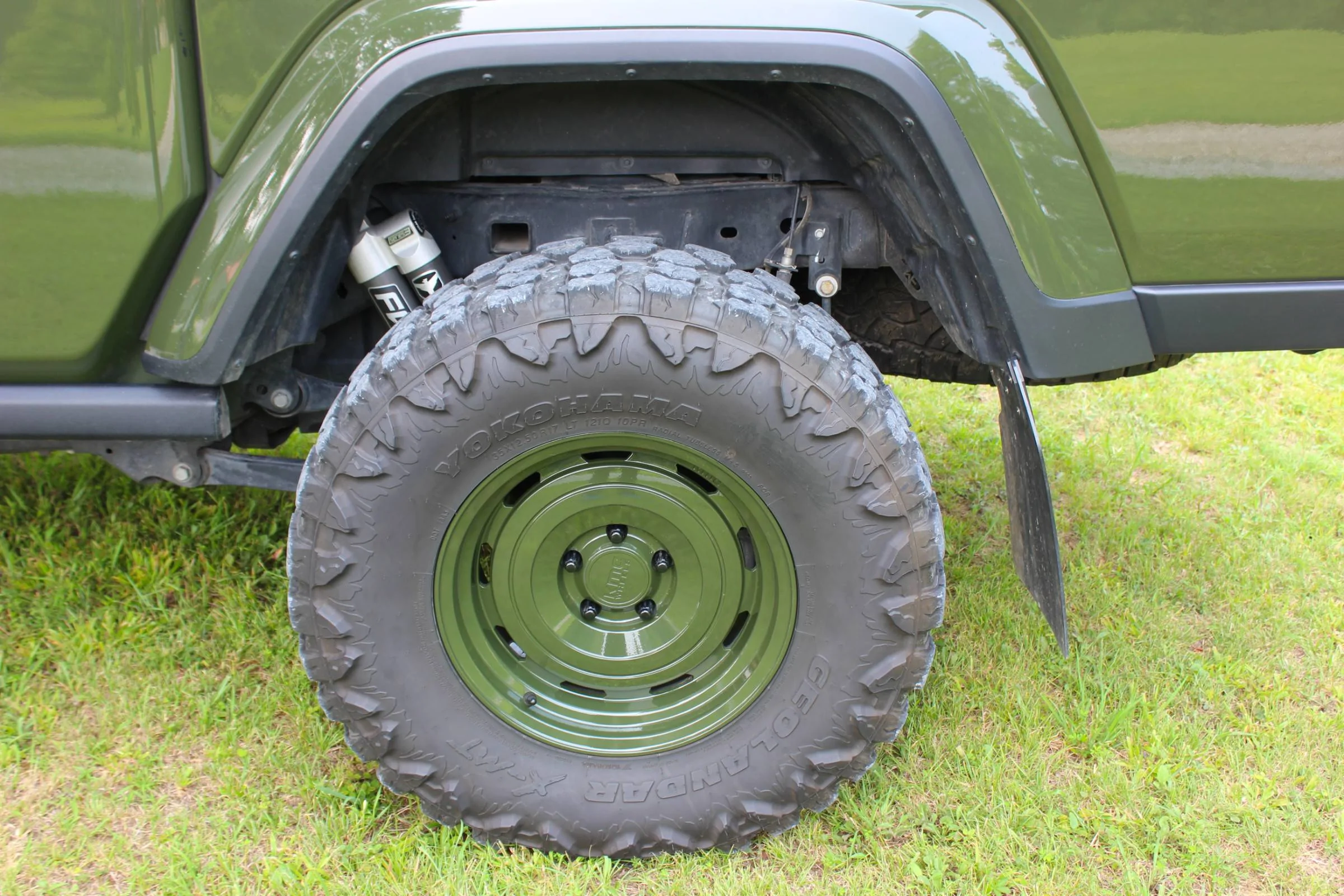 Jeep Gladiator 2021 Willys EcoDiesel - Loaded, OCD cared for w/ gobs of quality additions. rear_left_wheel