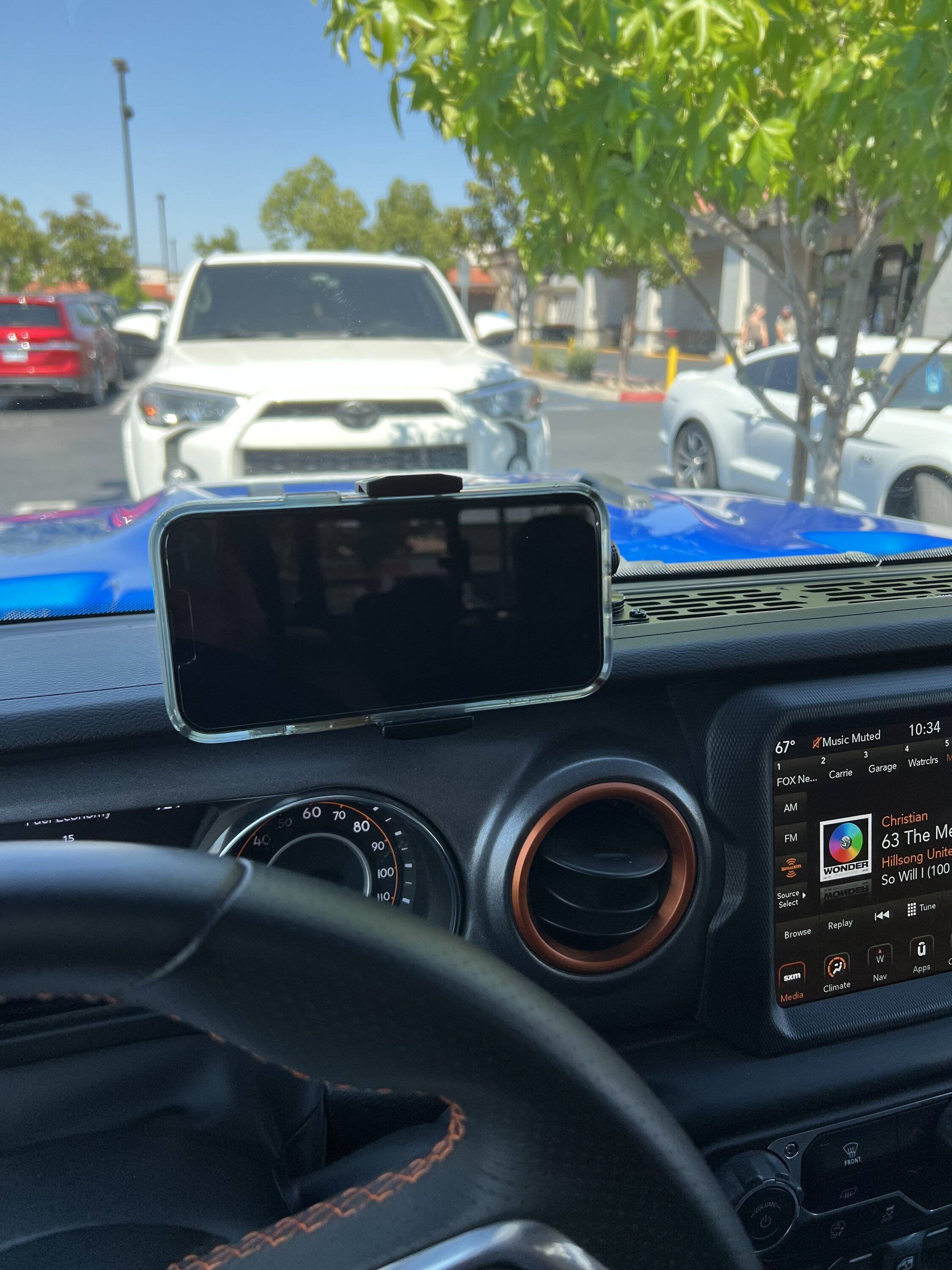 Jeep Gladiator Opinions on the Quad Lock line of phone holders IMG_0725