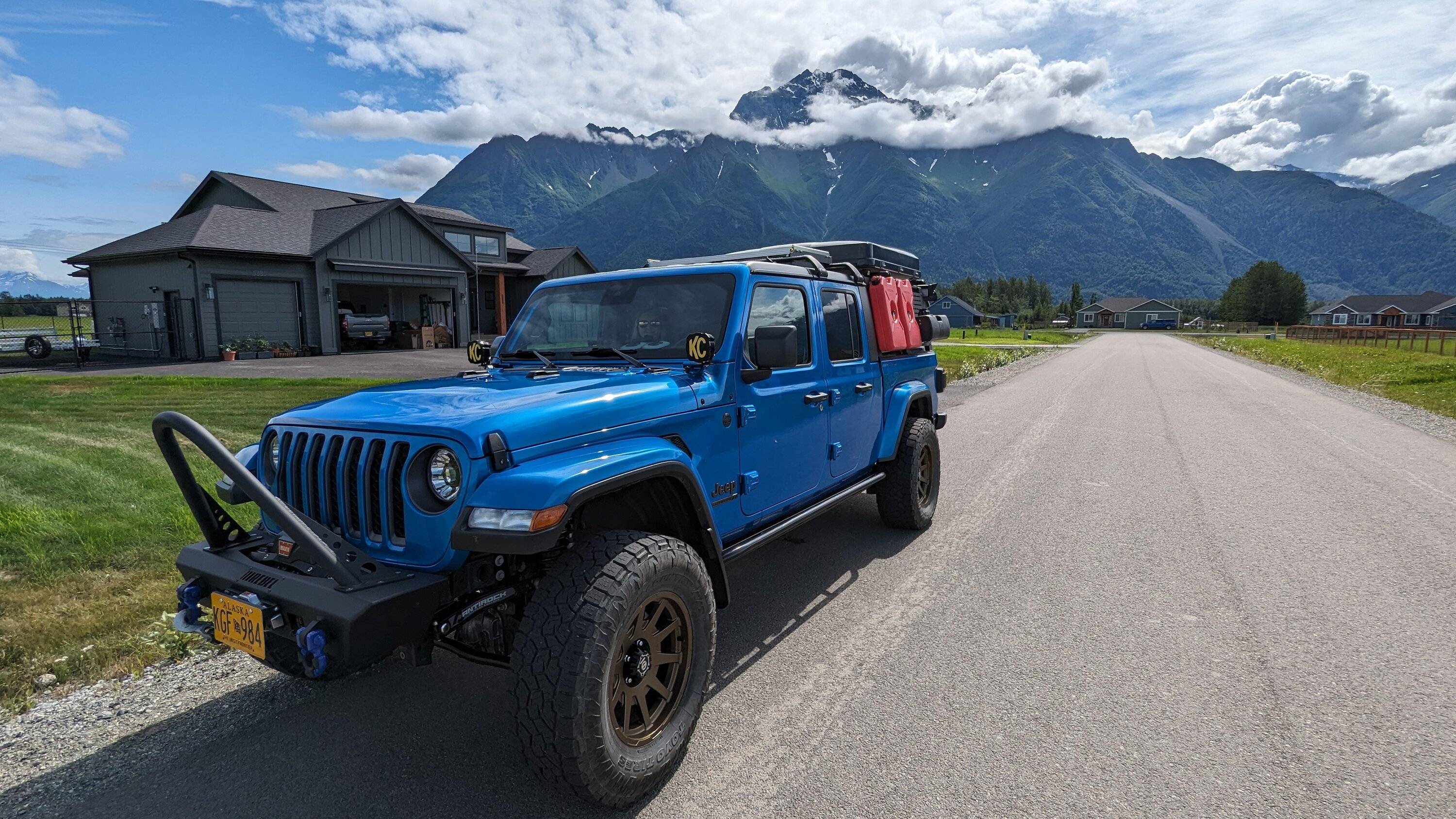 Jeep Gladiator Alaska Daily Drivers: Hydro Blue 80A and Bright White JTR PXL_20230713_220657224