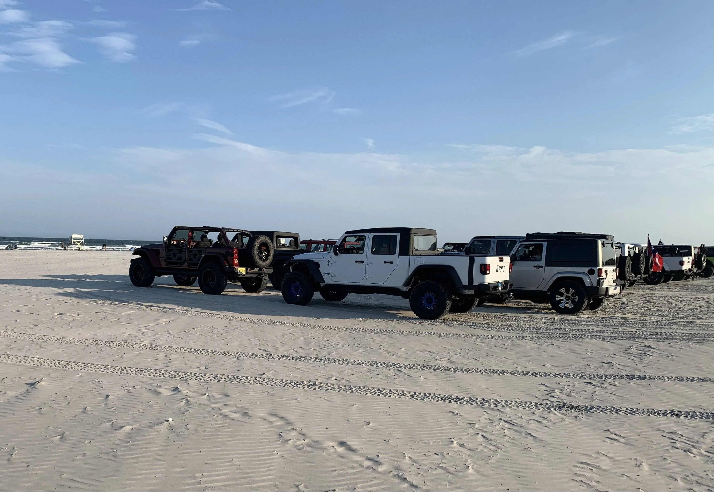 Jeep Gladiator Jeeps Parking Next To Jeeps IMG_6381