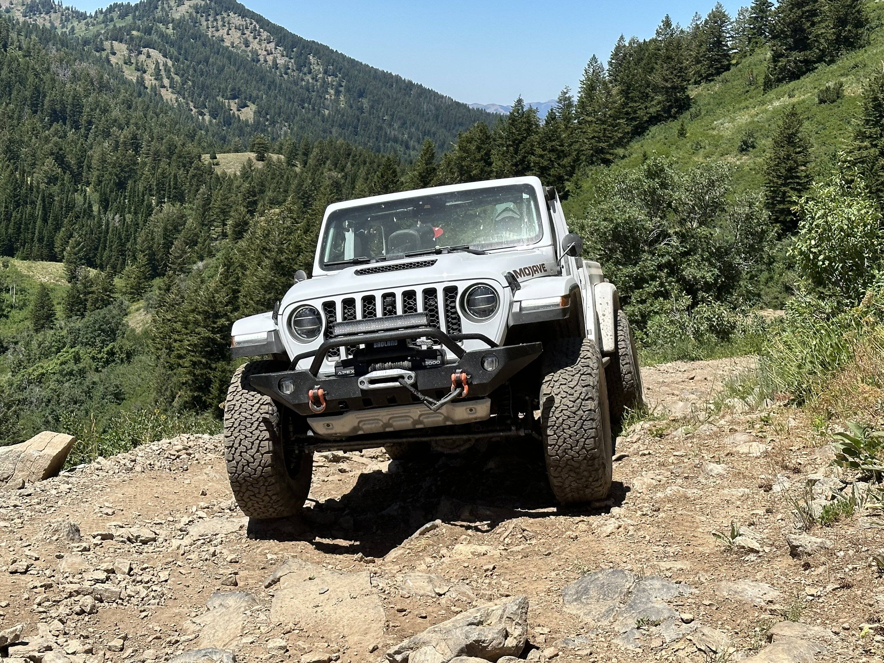Jeep Gladiator BRIGHT WHITE Gladiator JT Club IMG_0841