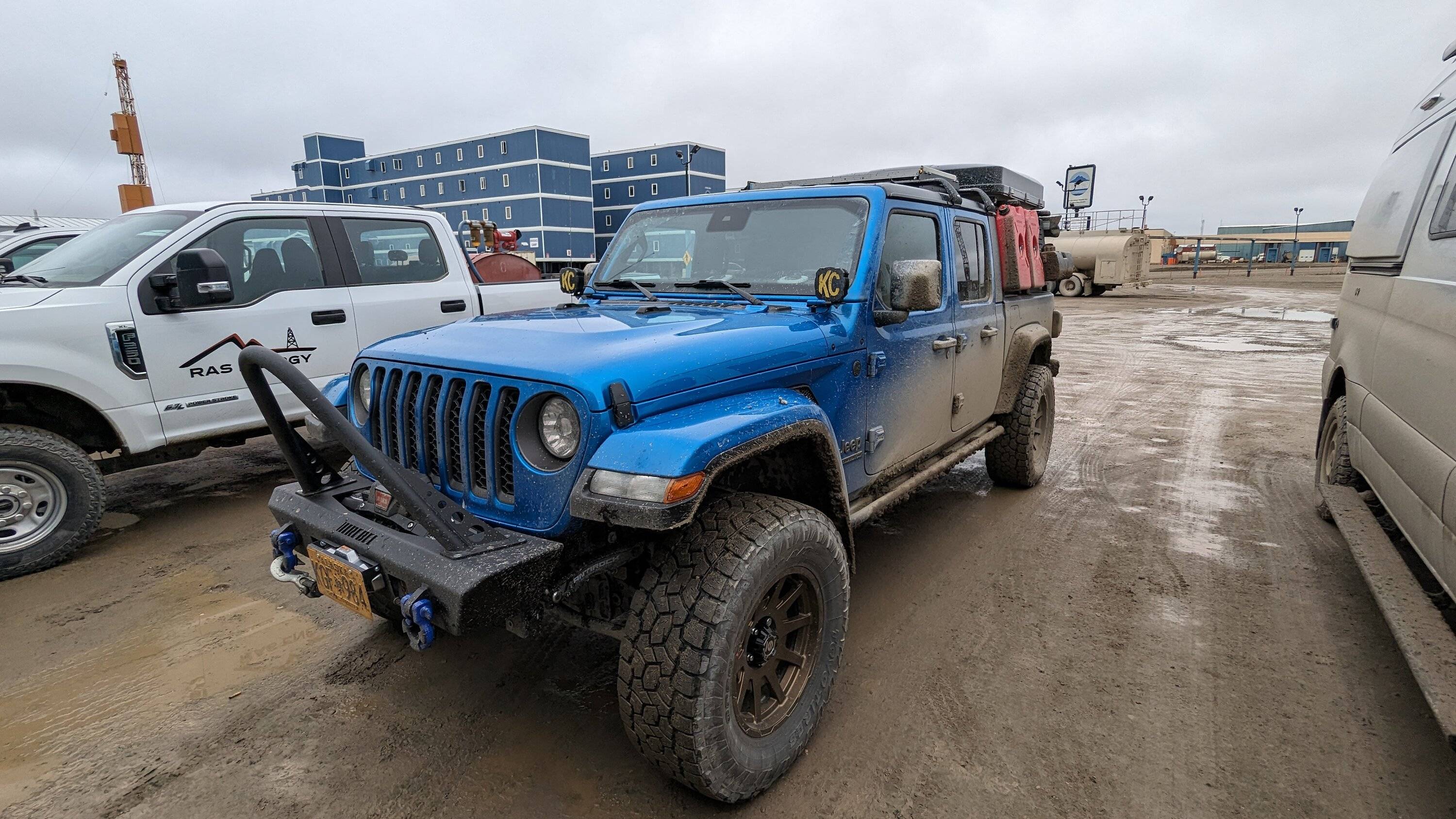 Jeep Gladiator Alaska Daily Drivers: Hydro Blue 80A and Bright White JTR PXL_20230715_213314836