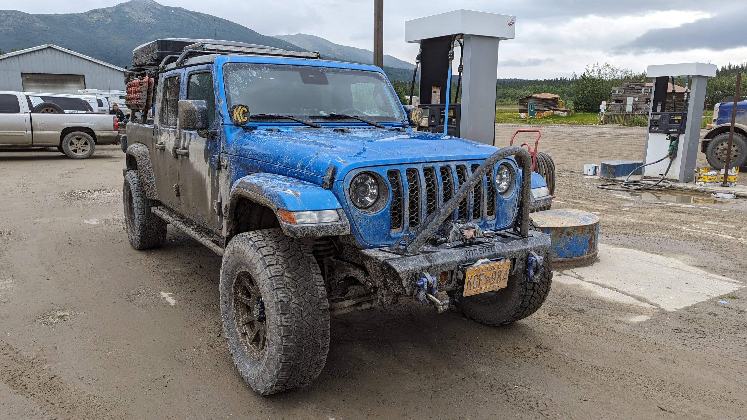 Jeep Gladiator Alaska Daily Drivers: Hydro Blue 80A and Bright White JTR PXL_20230716_195420975