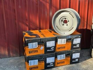 Jeep Gladiator 5 brand new Fifteen52 Analog HD wheels - Ultimate Retro - $1500 image1 (11)