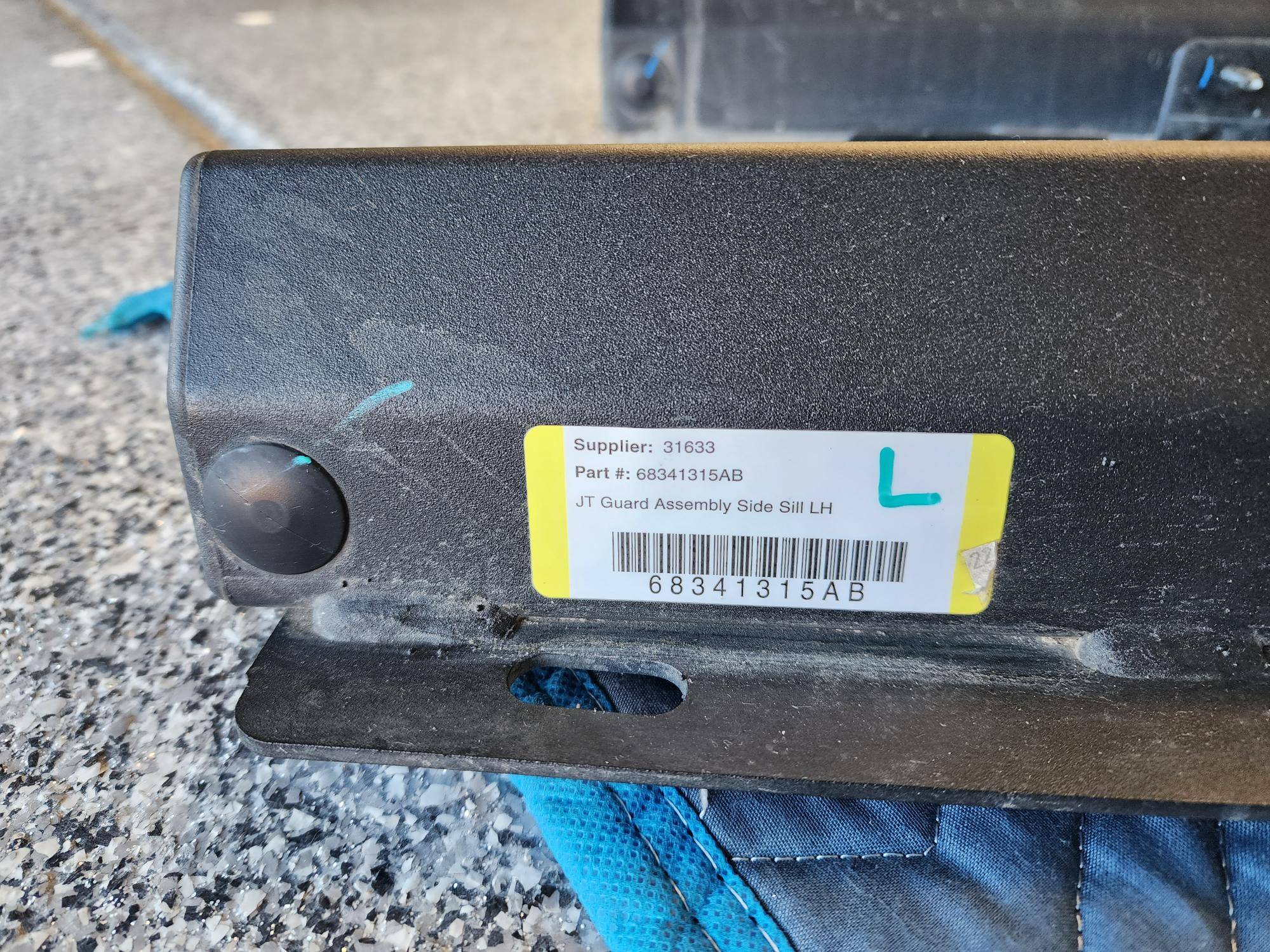Jeep Gladiator For Sale: OEM rock rails from my 2022 Rubicon 20230227_173723