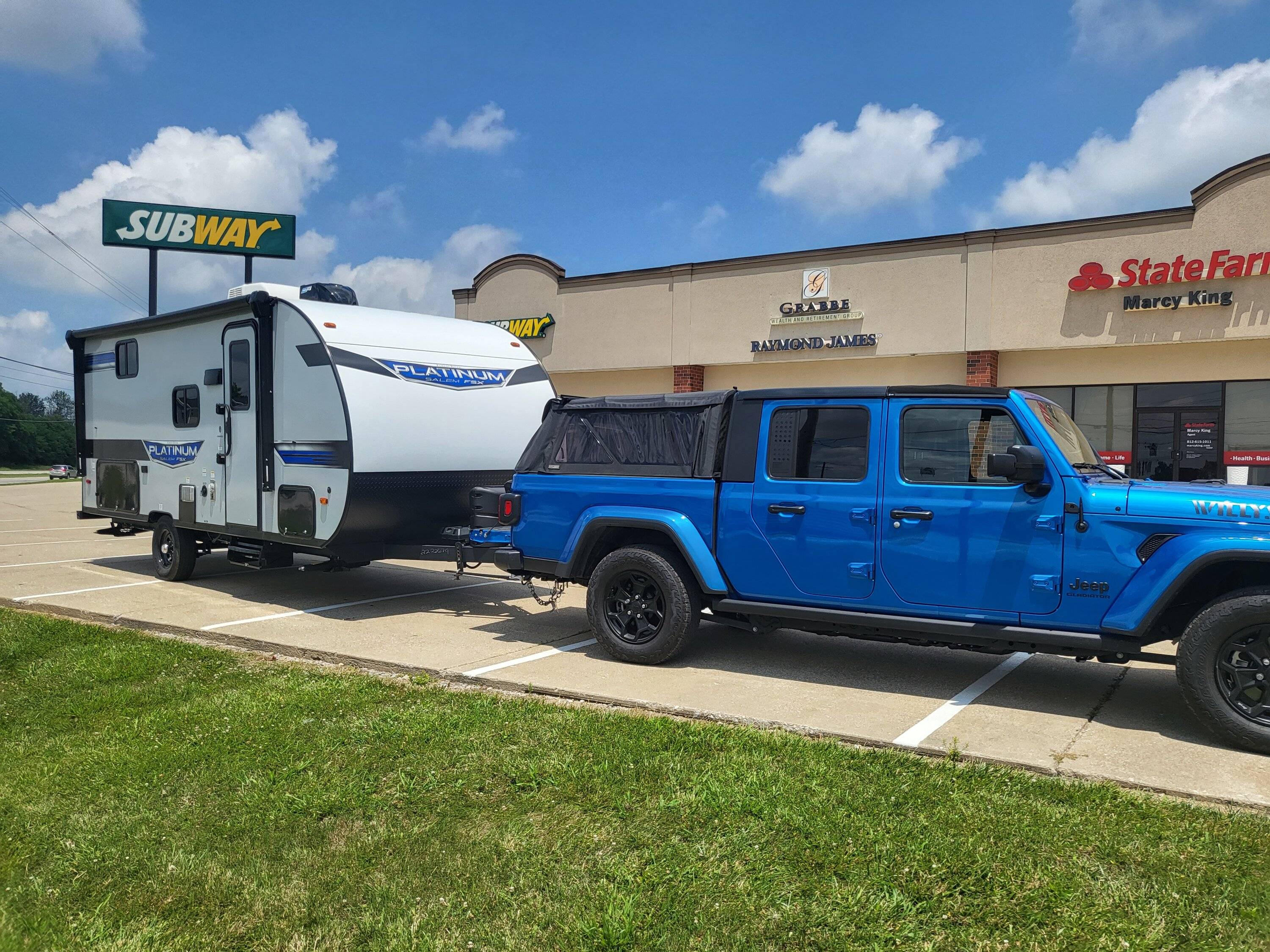Jeep Gladiator We bought a camper! (Towing question/help please!!!) 20230706_130339
