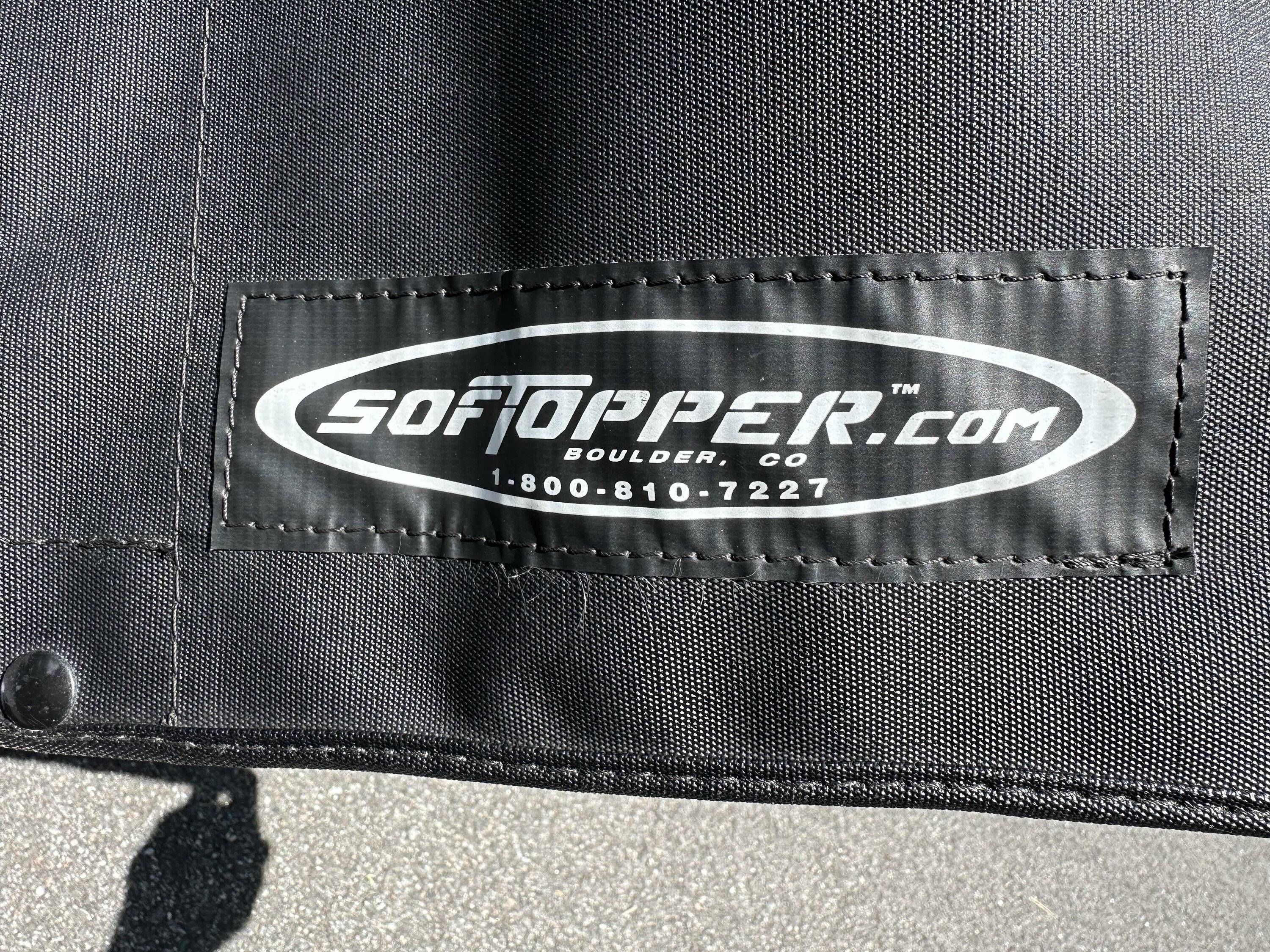 Jeep Gladiator PRICE REDUCED!!! Softopper- Good condition- $400 IMG_0977