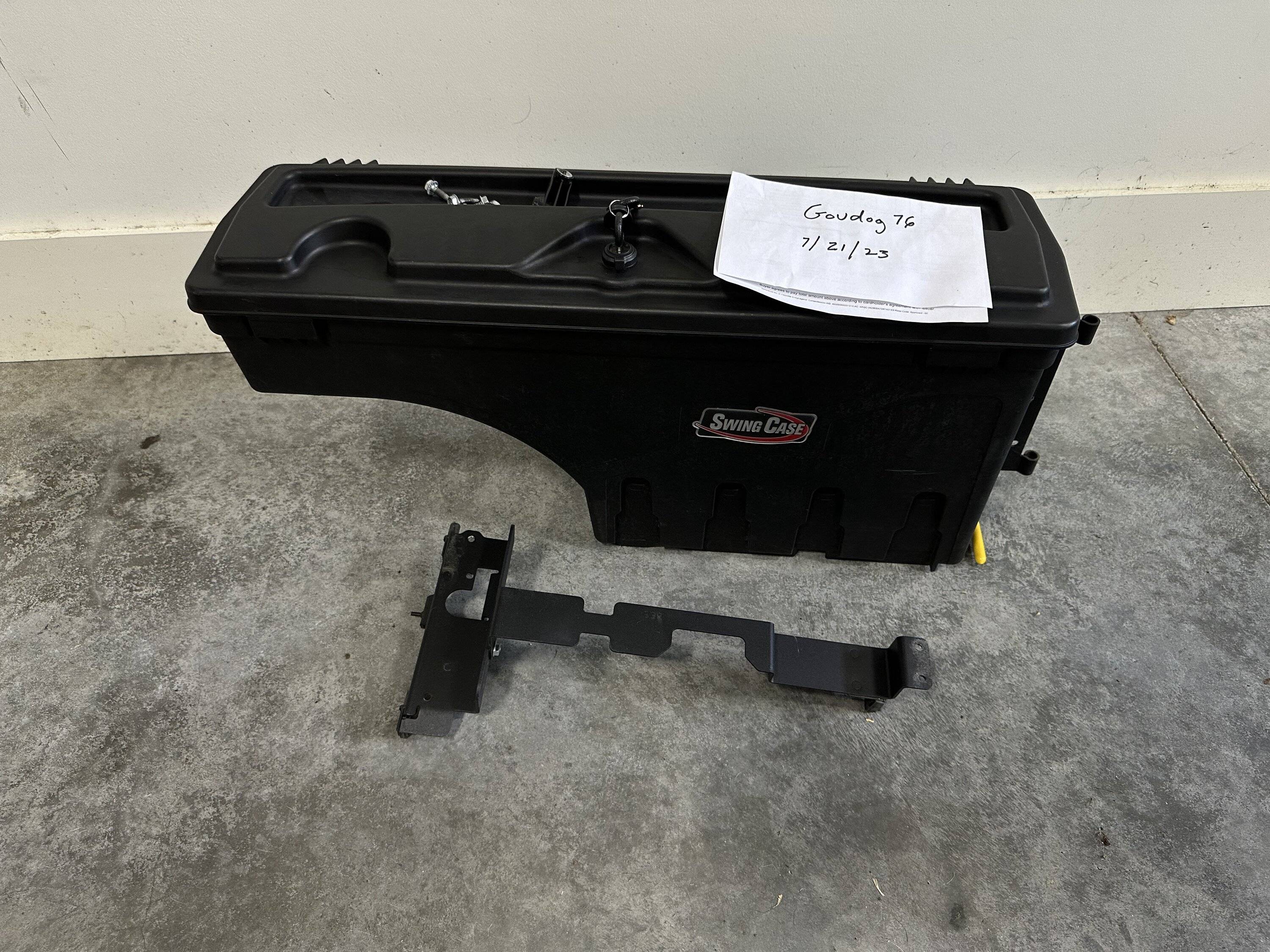 Jeep Gladiator PRICE REDUCED!! SwingCase truck bed case- $100 IMG_0973
