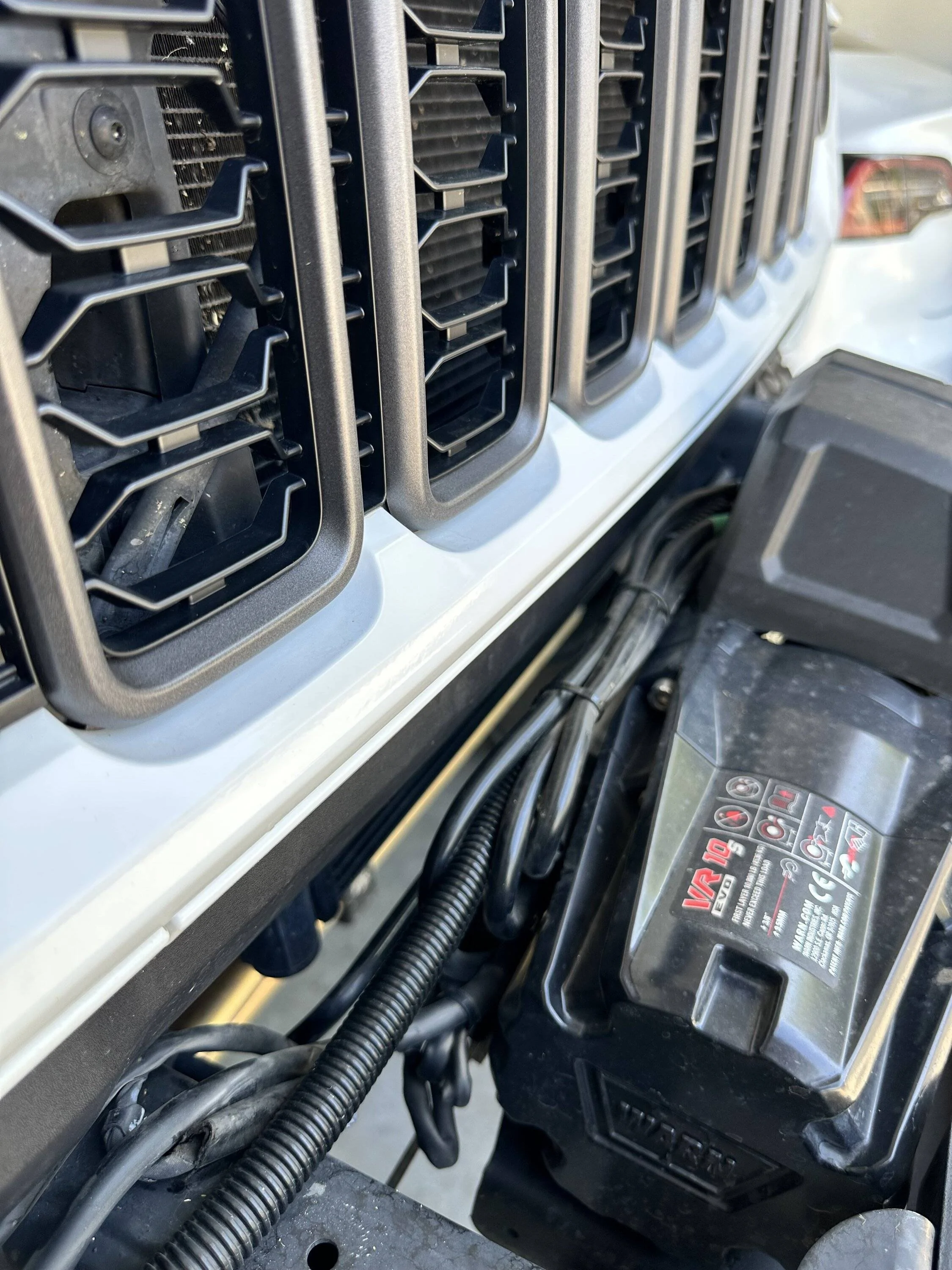 Jeep Gladiator Updated 2024+ grille installed on my 2020 JT (temperature readings added) IMG_2877