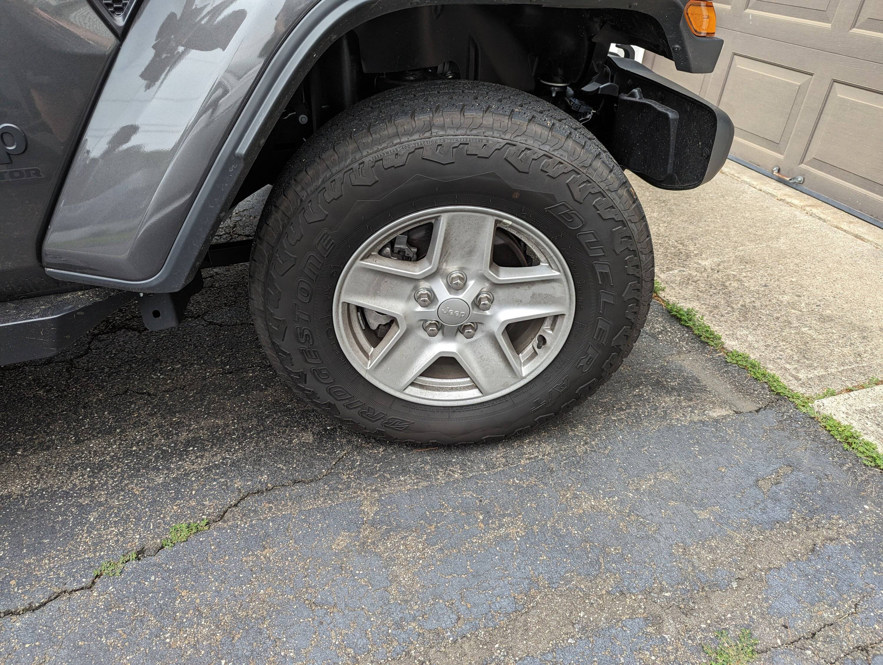 Jeep Gladiator Jeep Gladiator Sport S Wheels with Bridgestone Dueler A/T Tires $300 PXL_20230626_163532055
