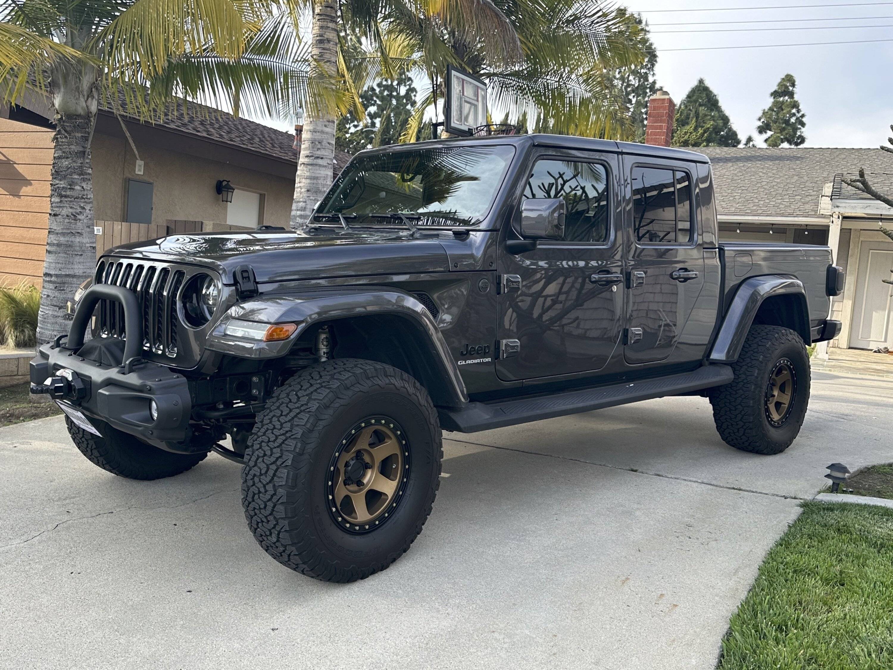 Jeep Gladiator Show me your bronze wheels Jeep4