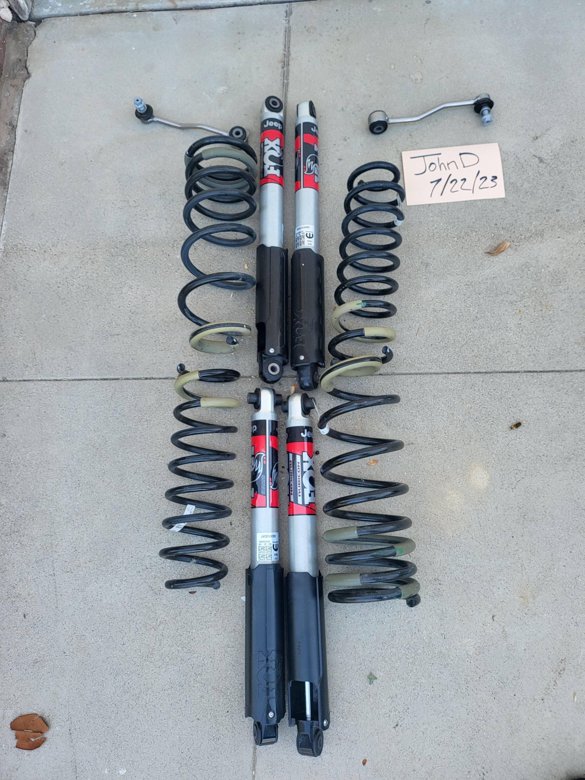 Jeep Gladiator 2023 Gladiator Rubicon Suspension 20230722_093428