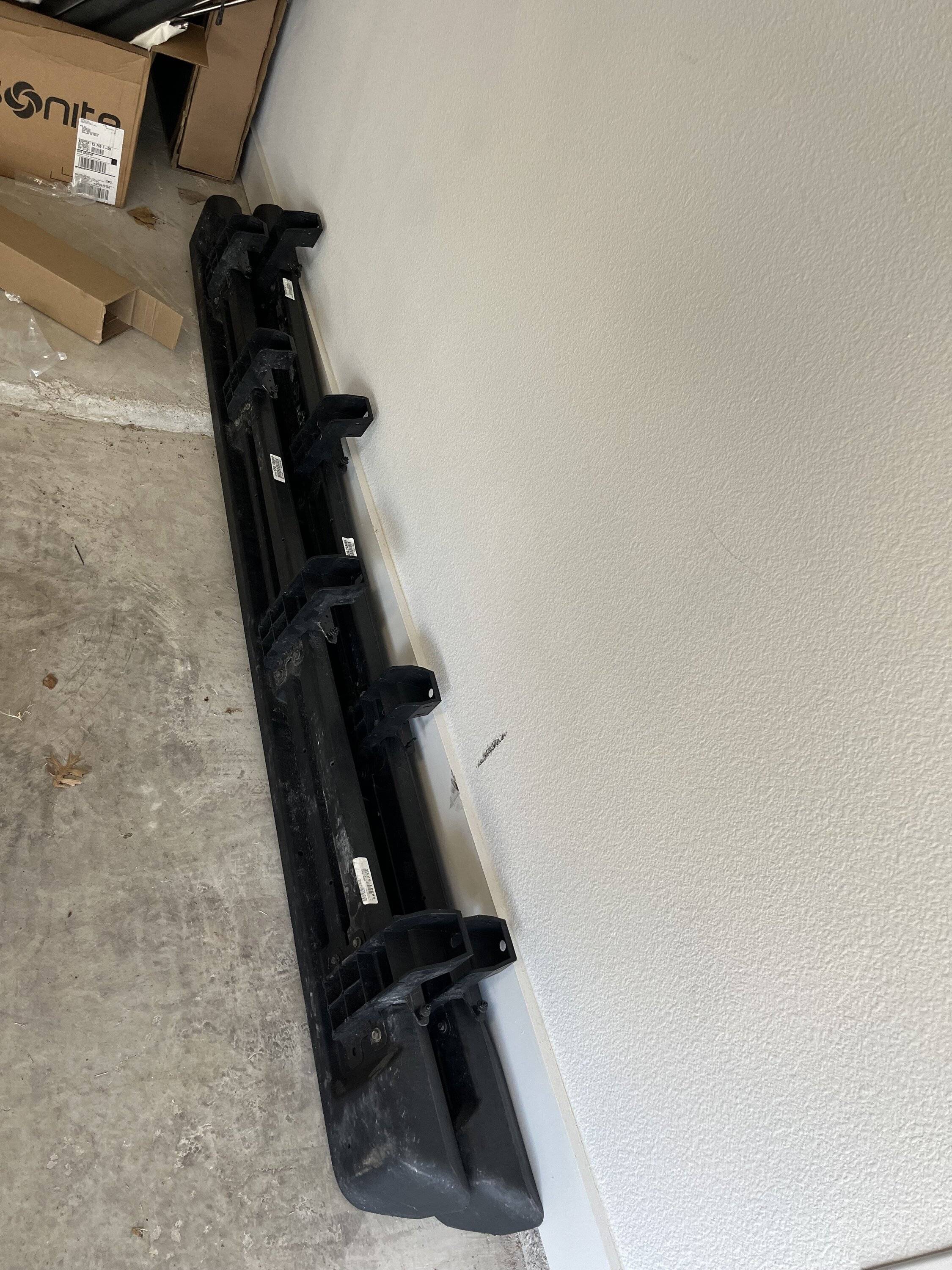 Jeep Gladiator Gladiator Stock Side Steps - Dallas IMG_0304