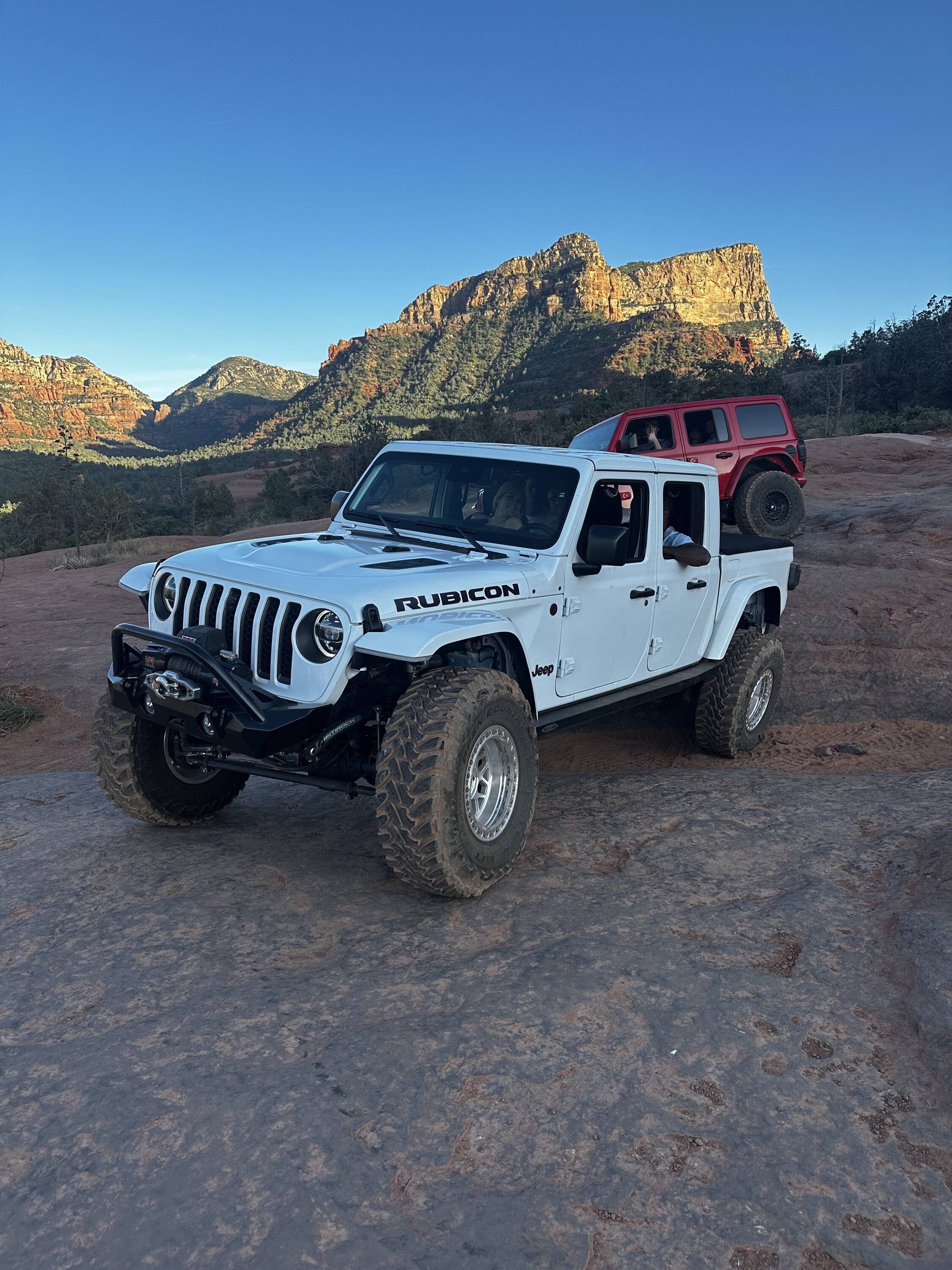 Jeep Gladiator WTT Rubicon Hood GladiatorSedona