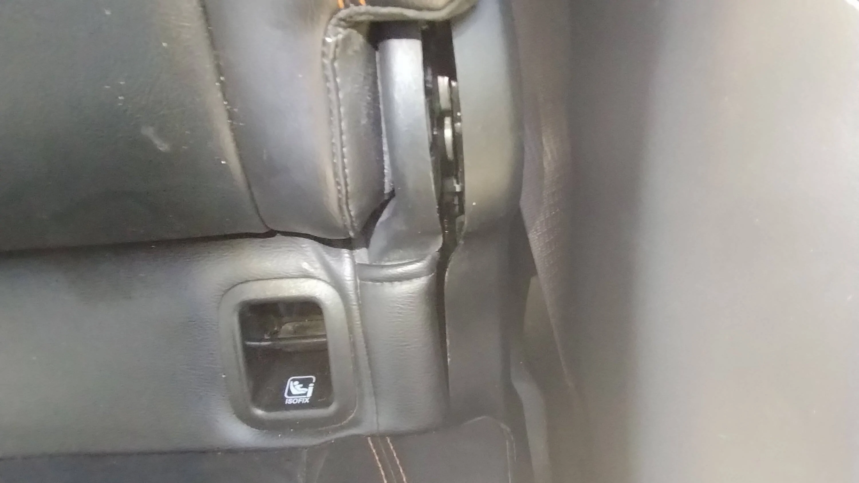 Jeep Gladiator Under rear seat access locked out IMG_20230725_114021355