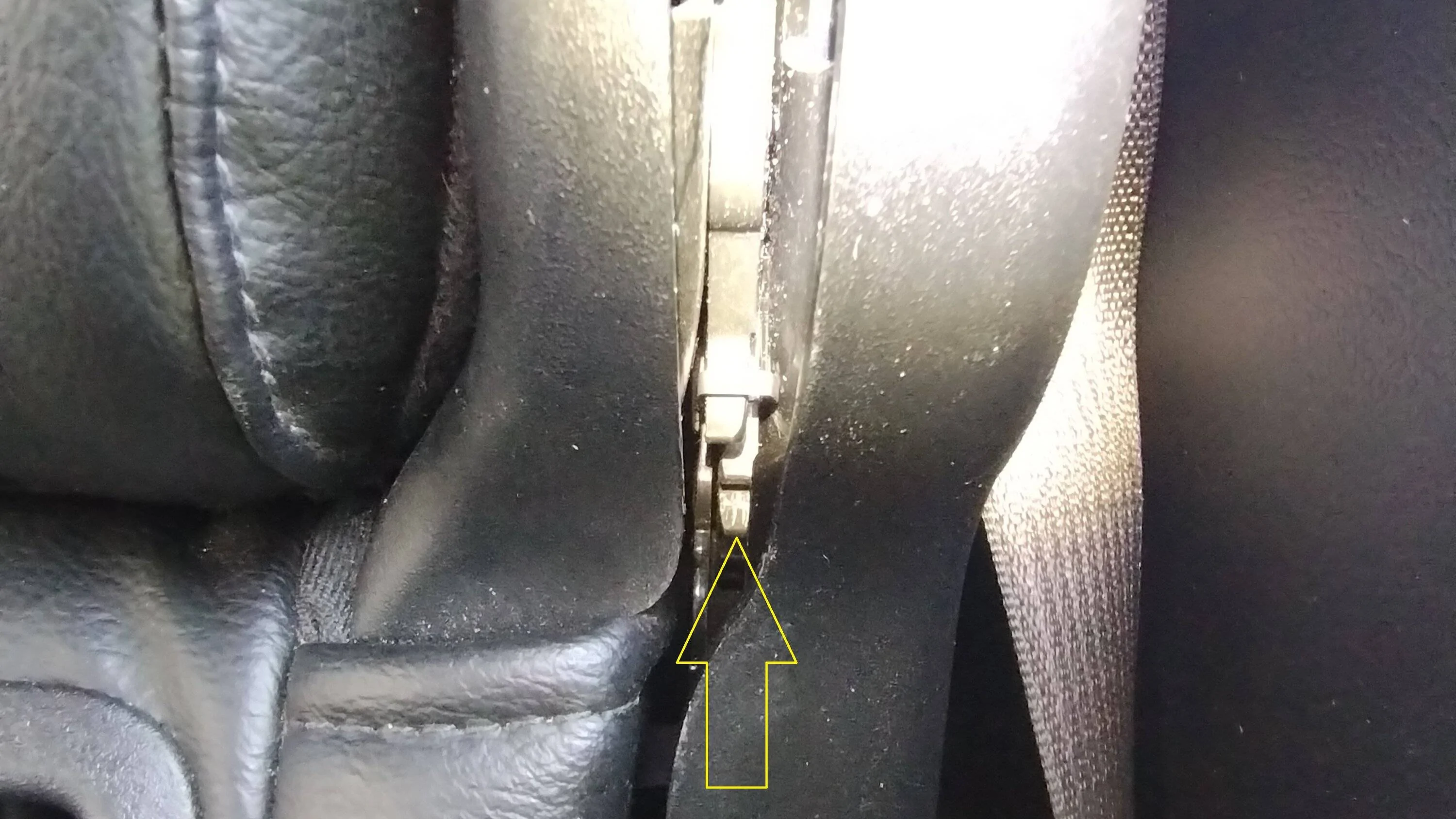 Jeep Gladiator Under rear seat access locked out IMG_20230725_113839410