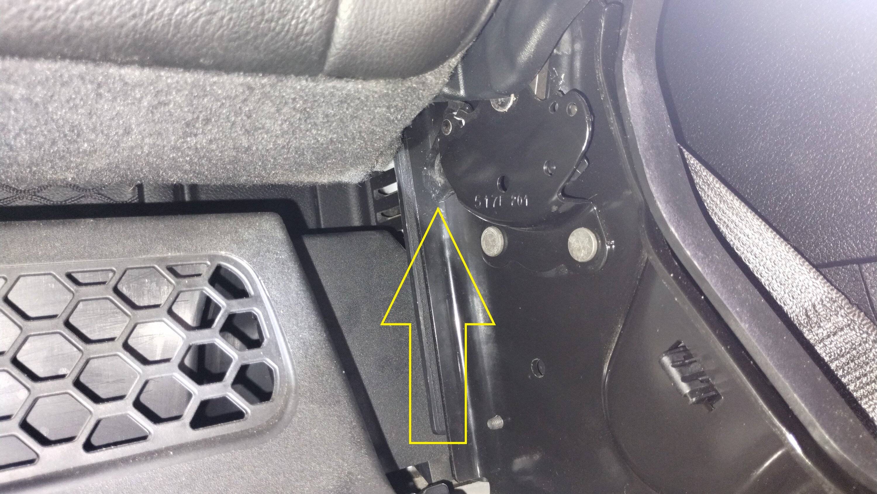 Jeep Gladiator Under rear seat access locked out IMG_20230725_123110568