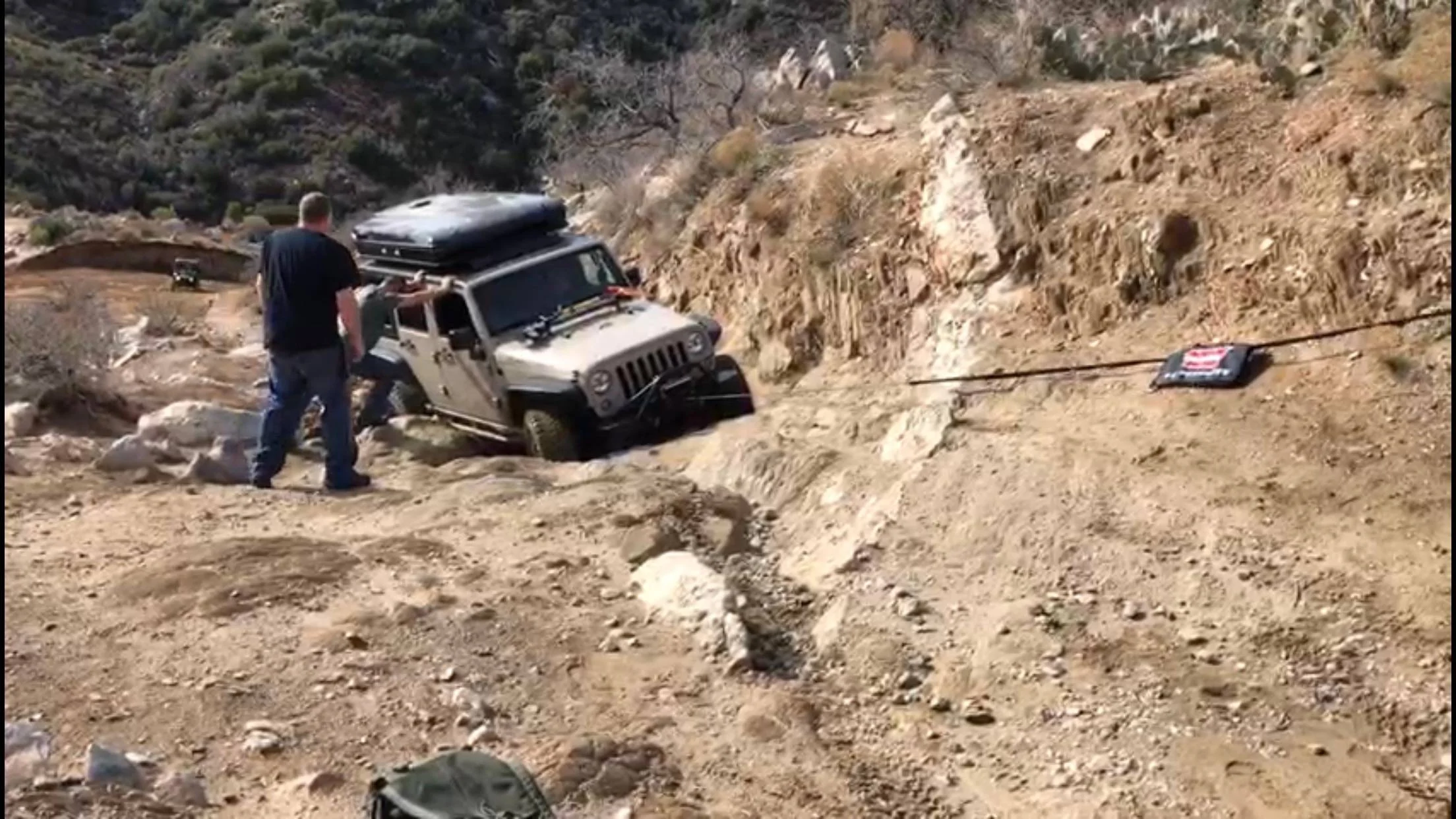 Jeep Gladiator HEY!!!  You can't park there!! UnParked015