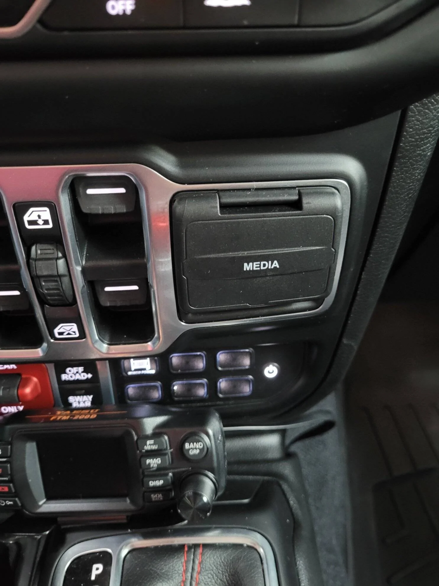 Jeep Gladiator What did you do TO your Gladiator today? [ADMIN WARNING: NO POLITICS, NO GUN TALK] Voswitch panel