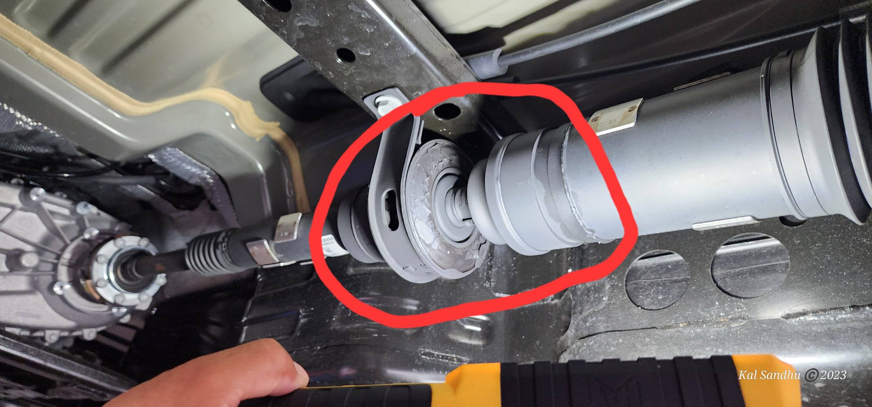 Jeep Gladiator Drivetrain material flaking 20230725_170649