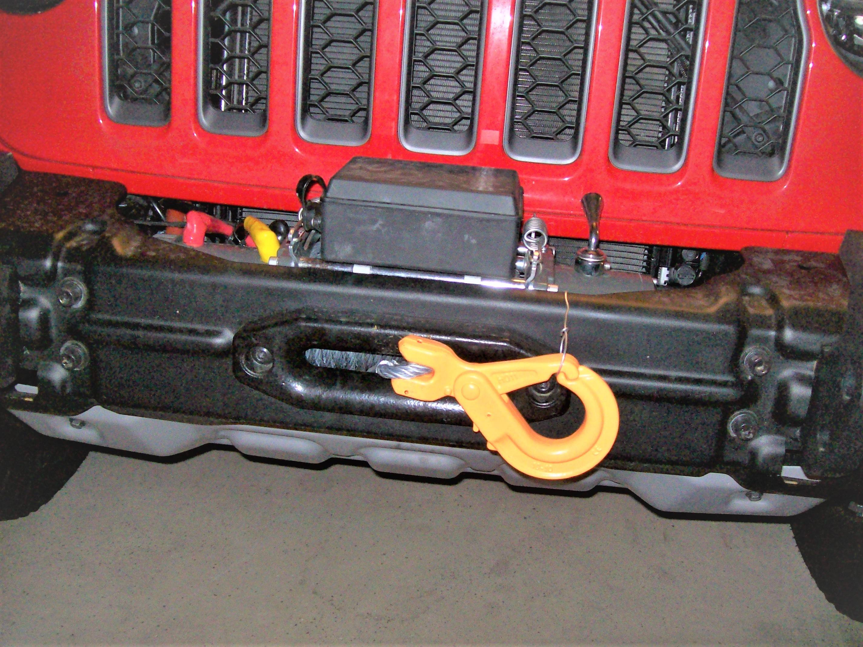 Jeep Gladiator Winch hook isolator? 101_2176 (2).JPG