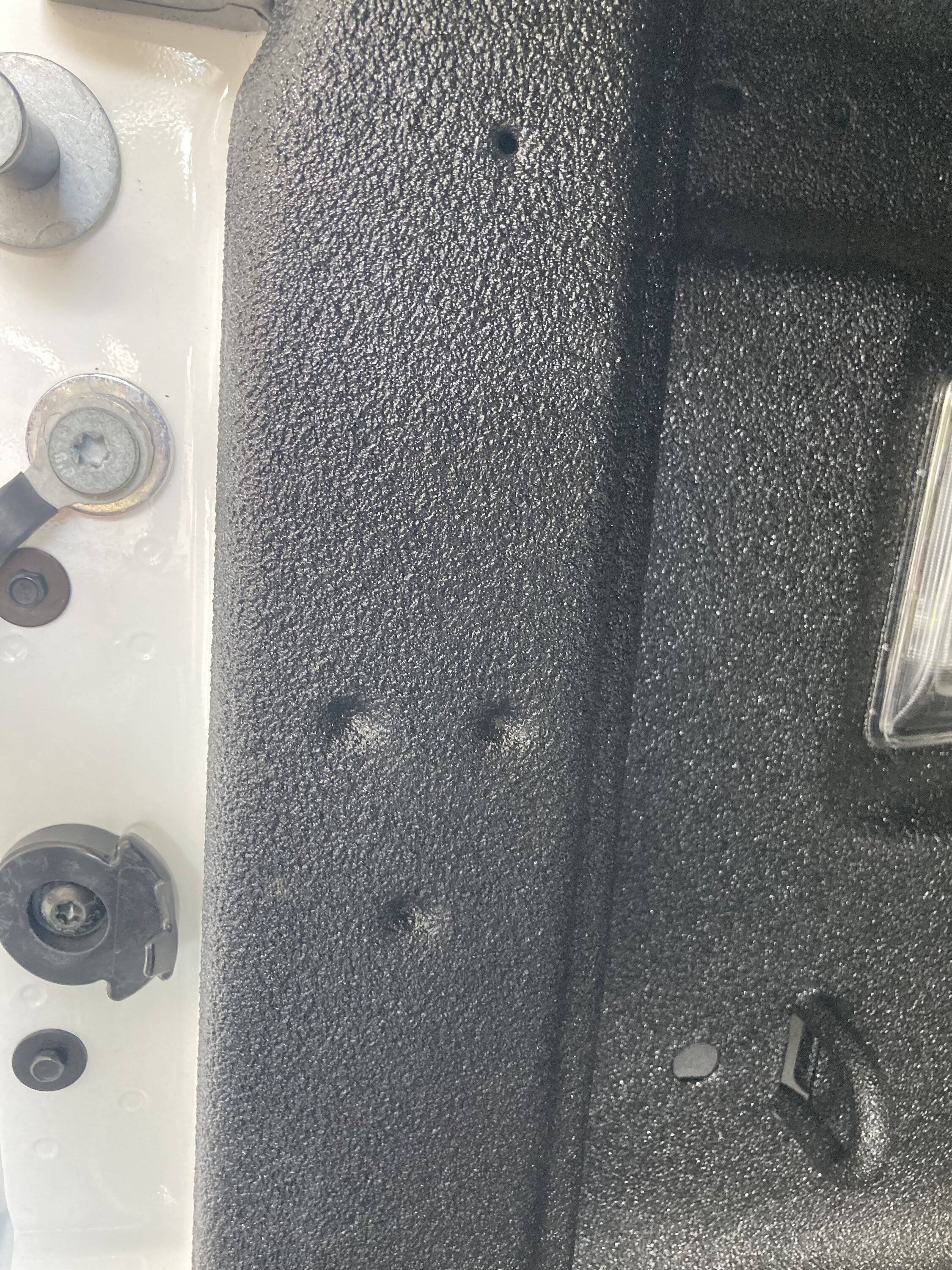 Jeep Gladiator Holes in bed? 1690384219066