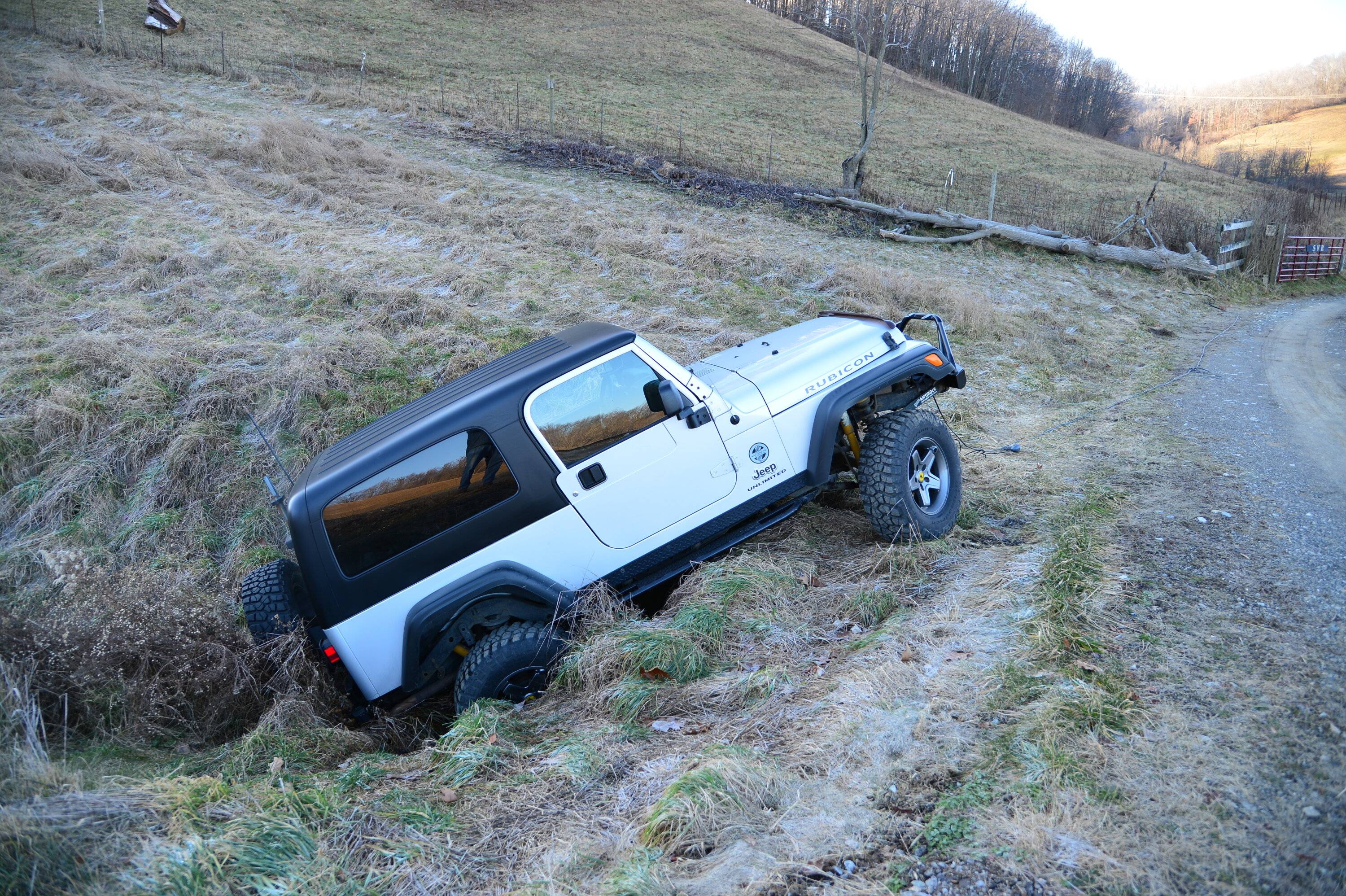 Jeep Gladiator HEY!!!  You can't park there!! DSC_1183.JPG