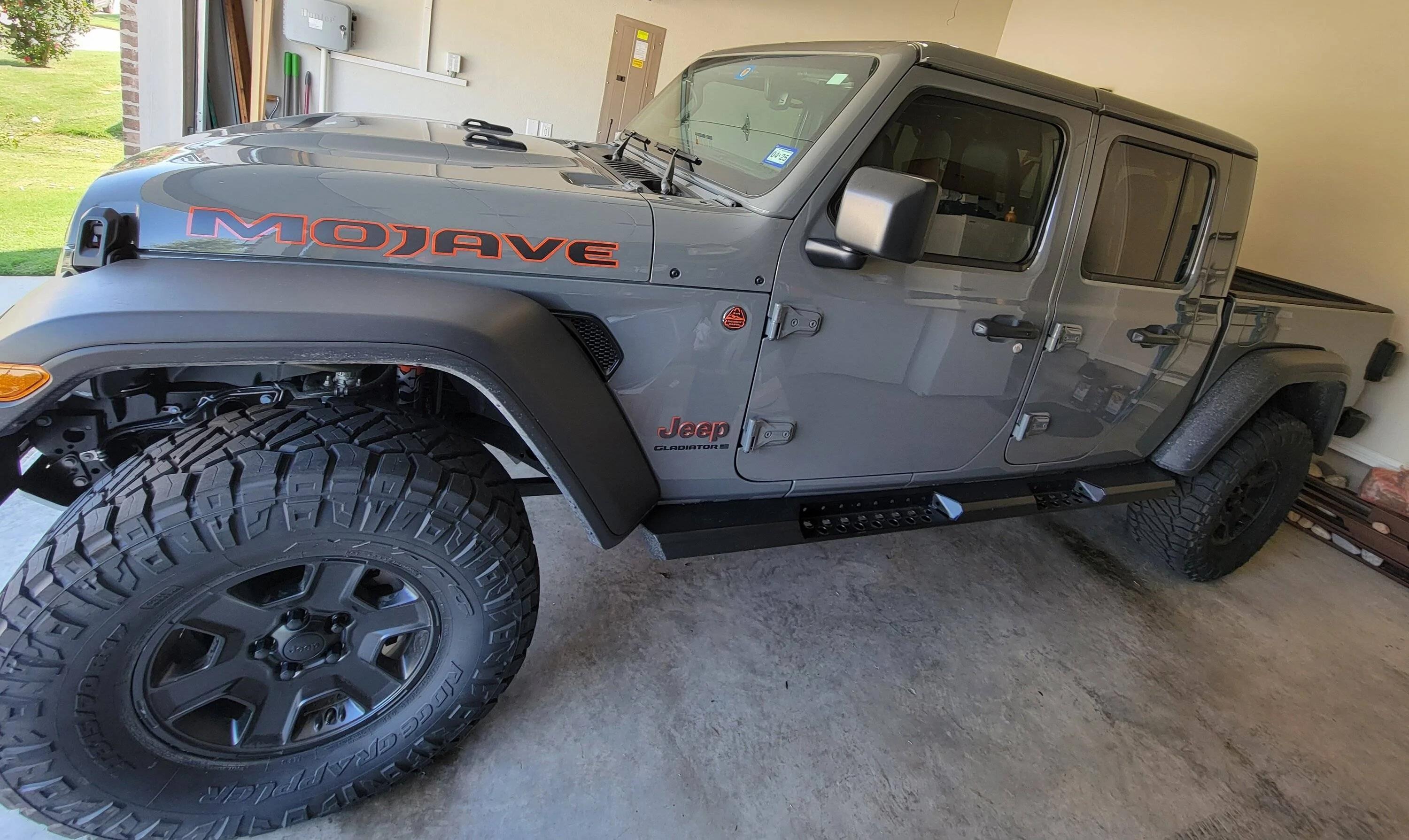 Jeep Gladiator LOD Destroyer Sliders Install/Review String-1