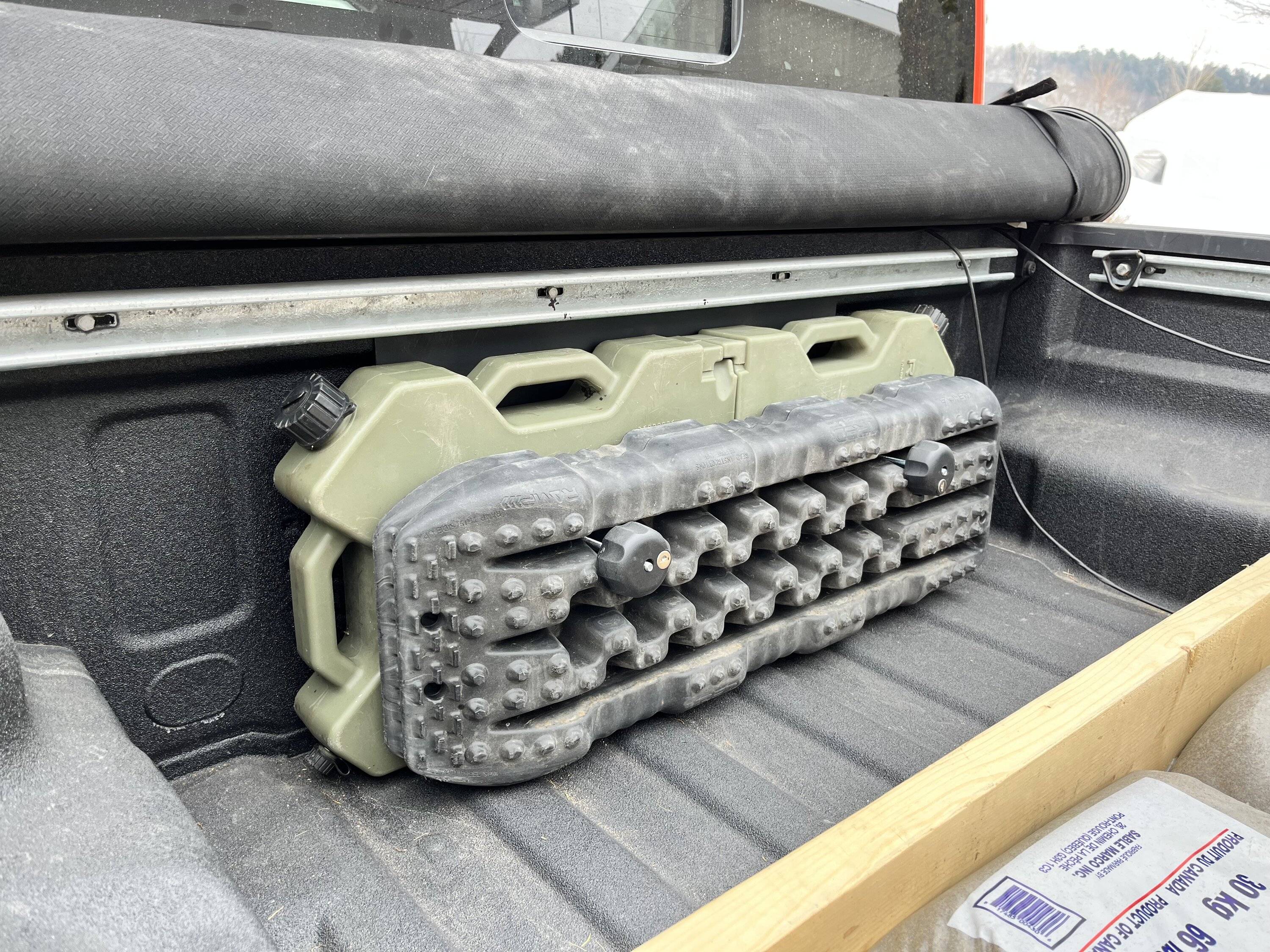 Jeep Gladiator Mounting rotopax and or traction boards on exterior of RSI Smartcap? IMG_4461