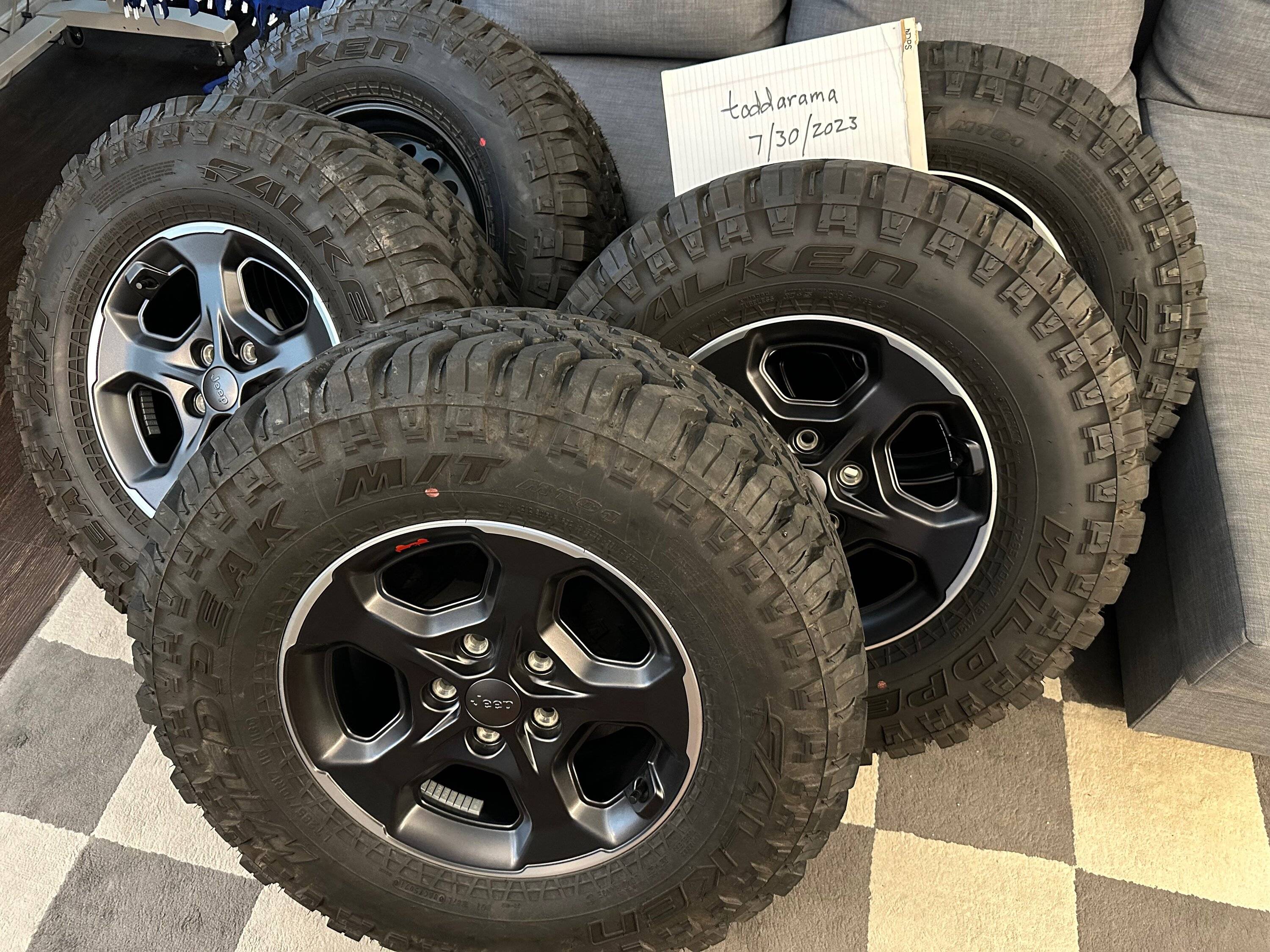 Jeep Gladiator '22 Rubicon Wheels 33" Falken M/Ts 4500 miles - $1000 five_wheels1