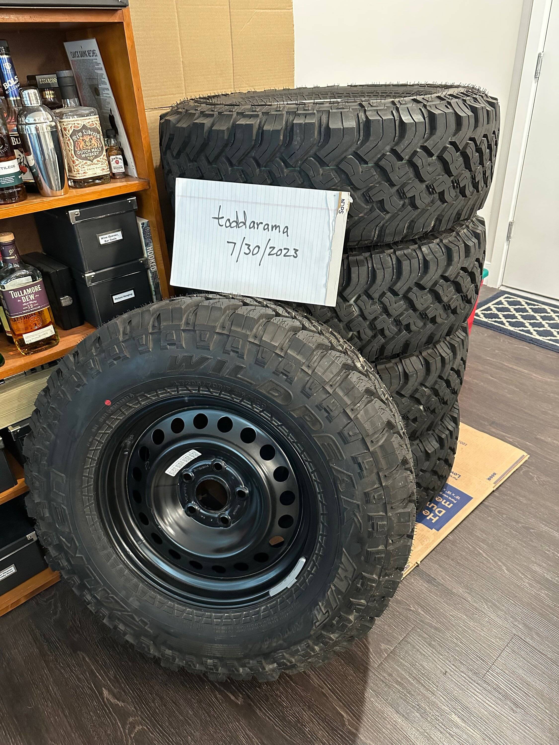 Jeep Gladiator '22 Rubicon Wheels 33" Falken M/Ts 4500 miles - $1000 five_wheels2