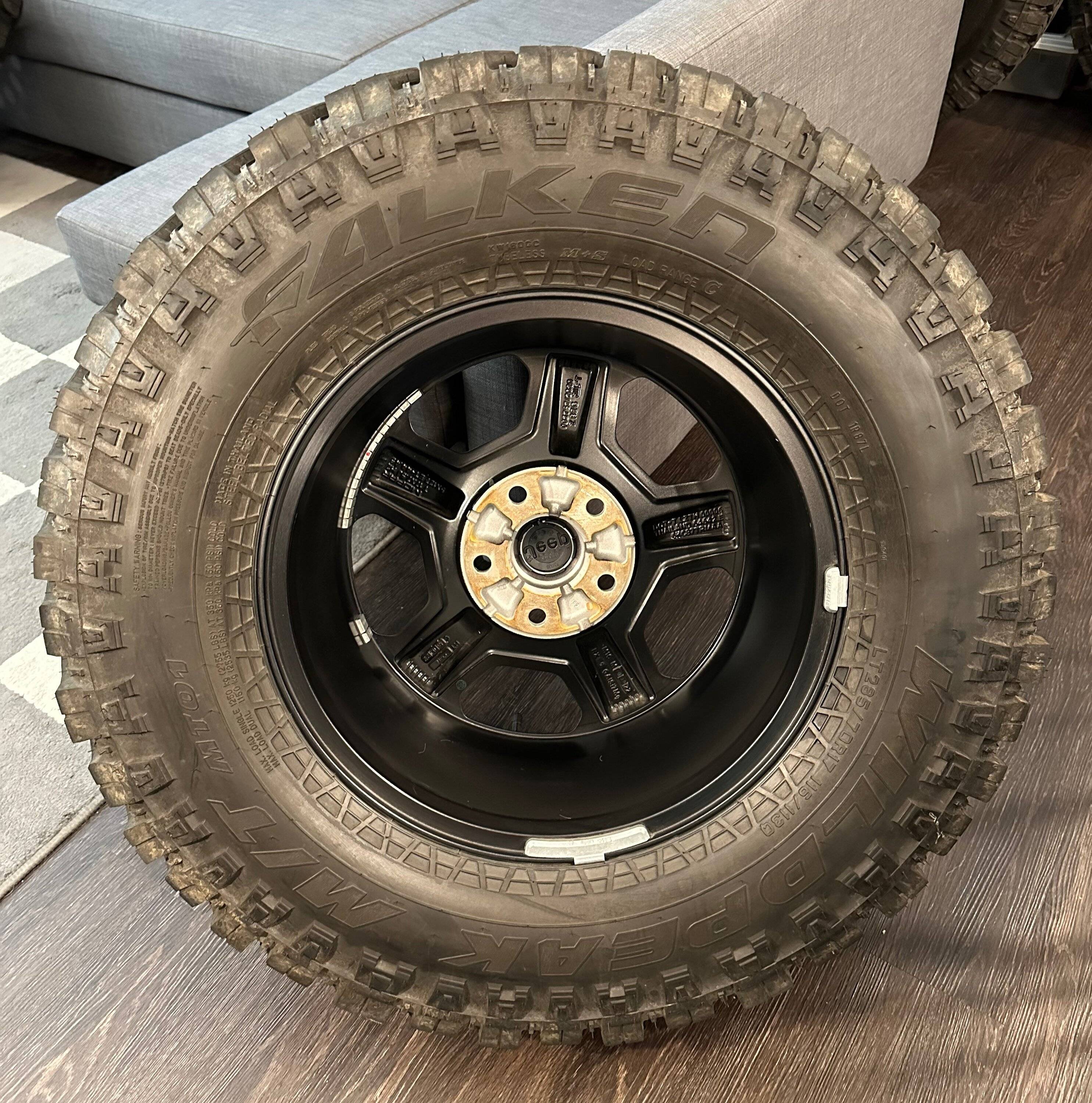 Jeep Gladiator '22 Rubicon Wheels 33" Falken M/Ts 4500 miles - $1000 wheel1_back