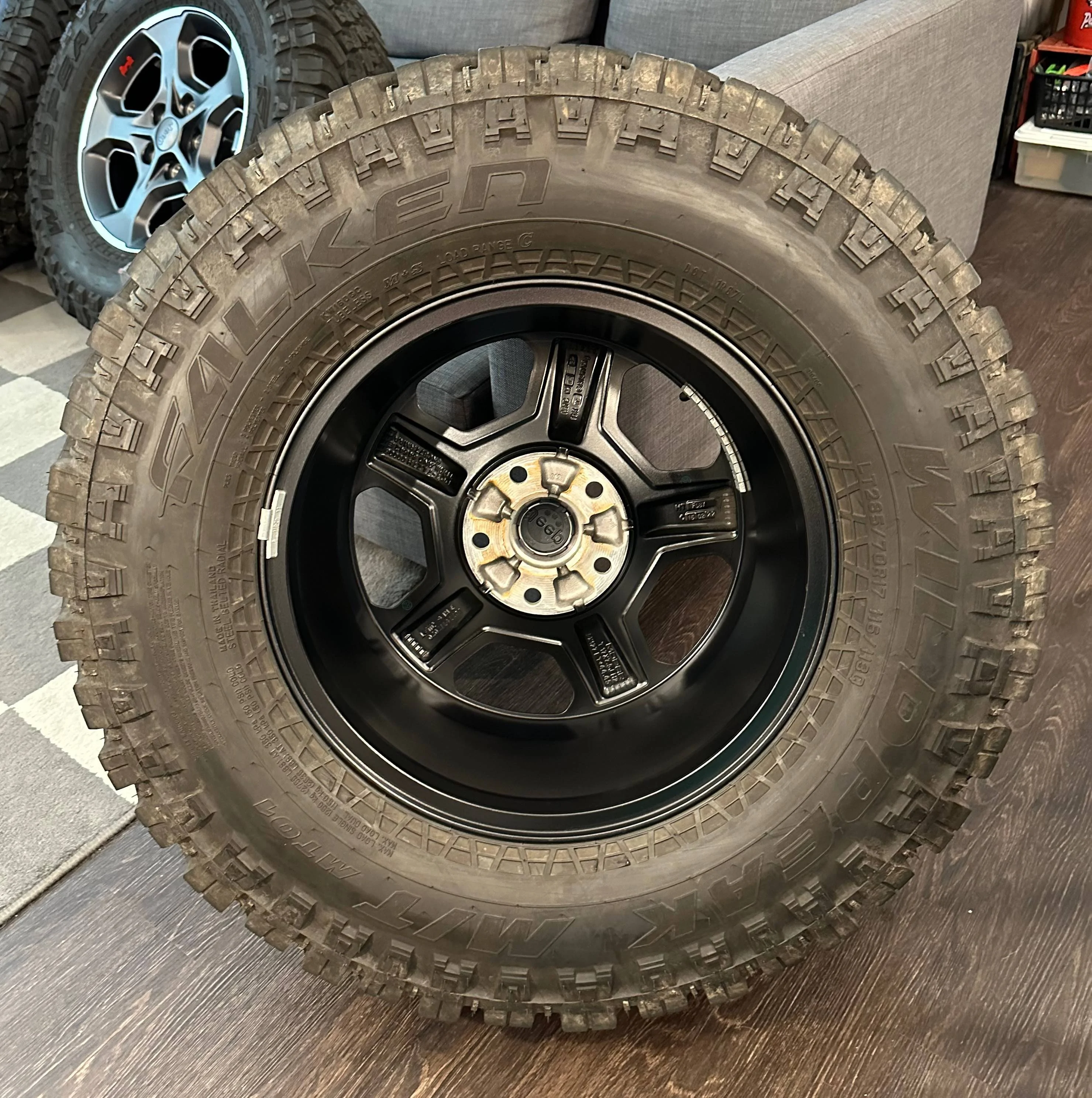 Jeep Gladiator '22 Rubicon Wheels 33" Falken M/Ts 4500 miles - $1000 wheel3_back