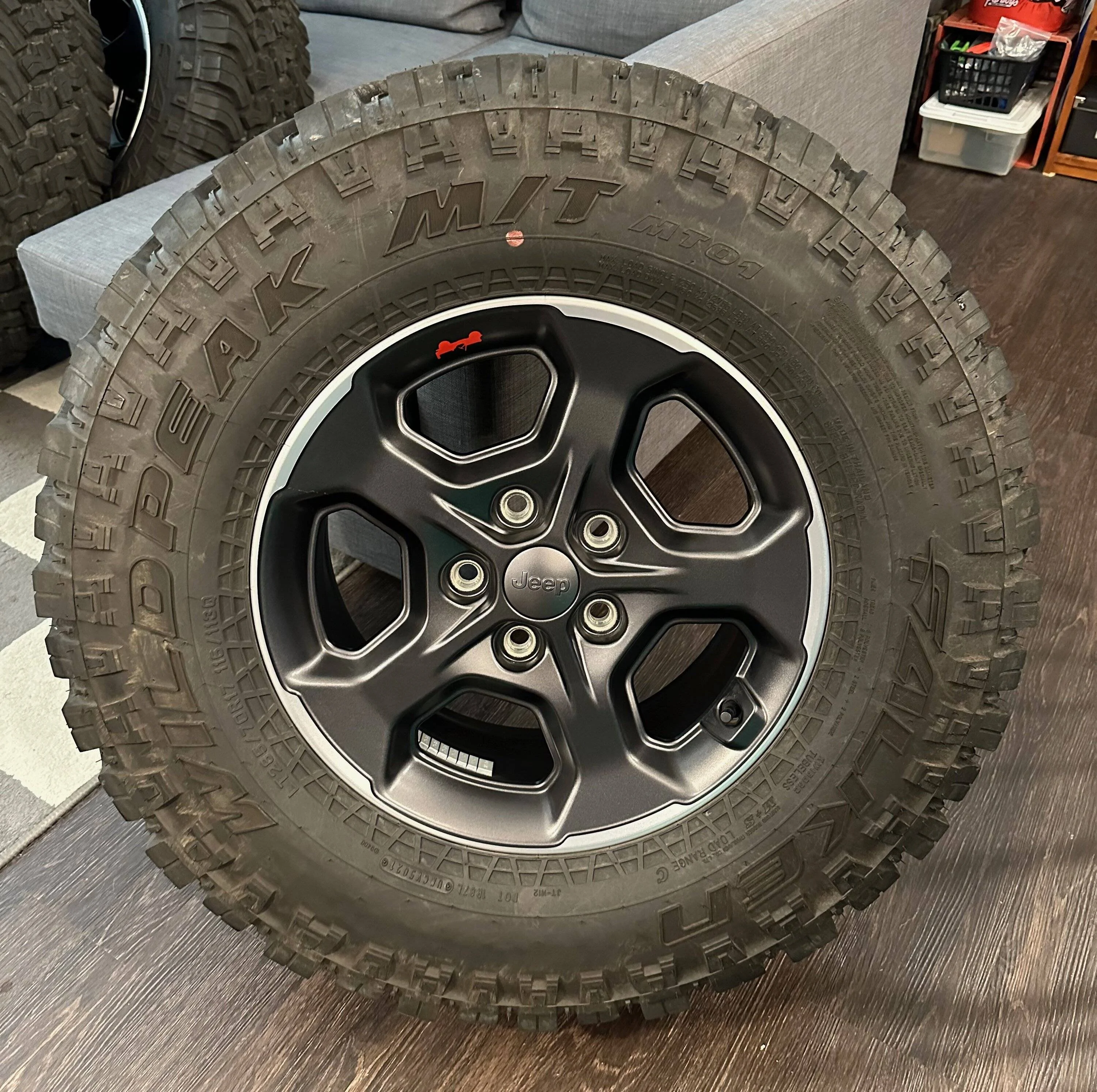 Jeep Gladiator '22 Rubicon Wheels 33" Falken M/Ts 4500 miles - $1000 wheel4_front