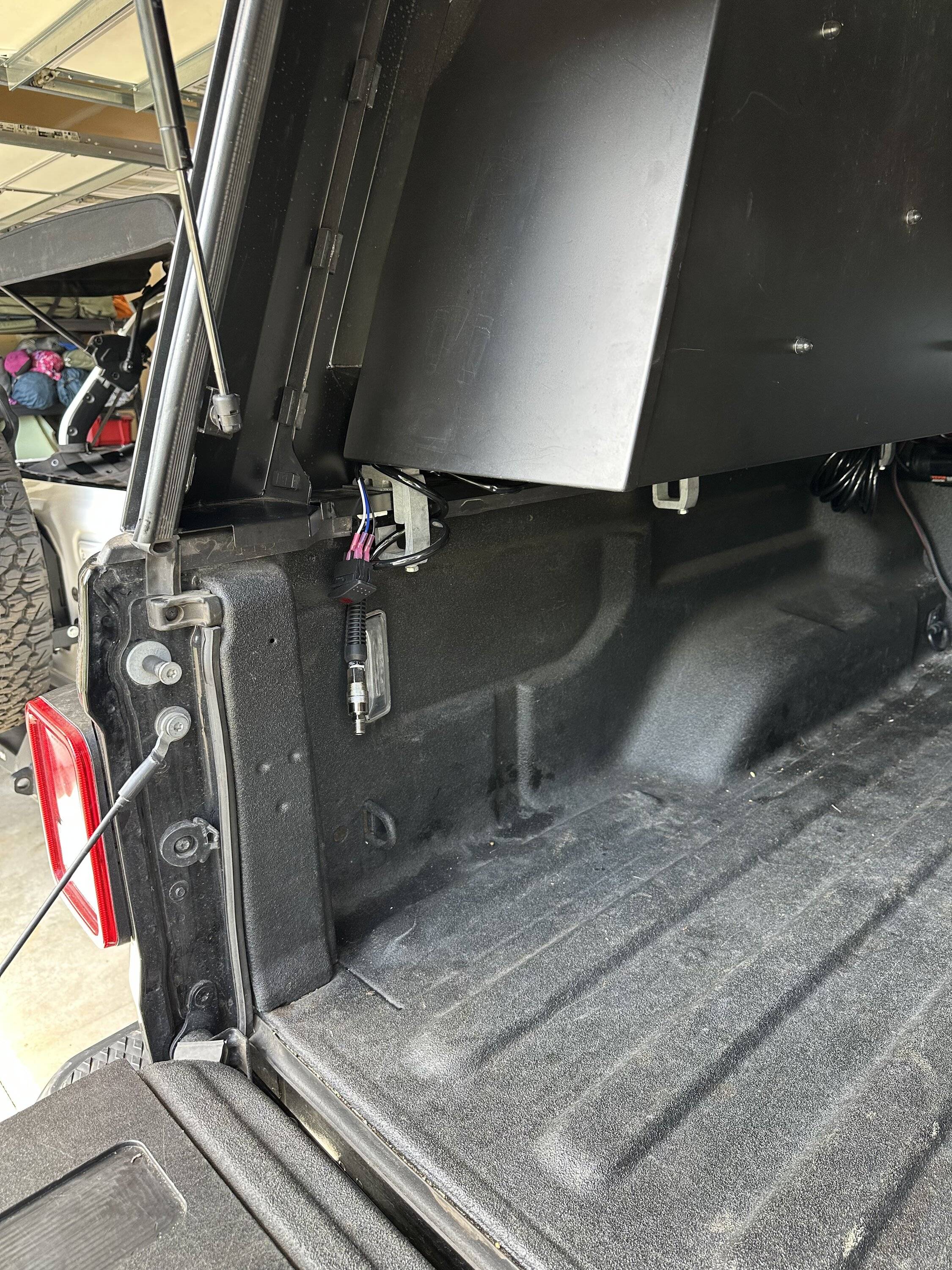 Jeep Gladiator Cheap On-board Air - Vevor 12v Compressor IMG_1215