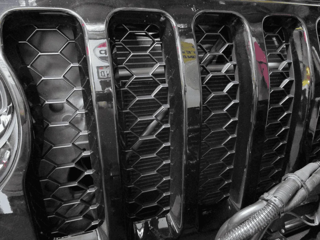 Jeep Gladiator I'm Skeptical of These New Grille Cooling Claims 1690763151769