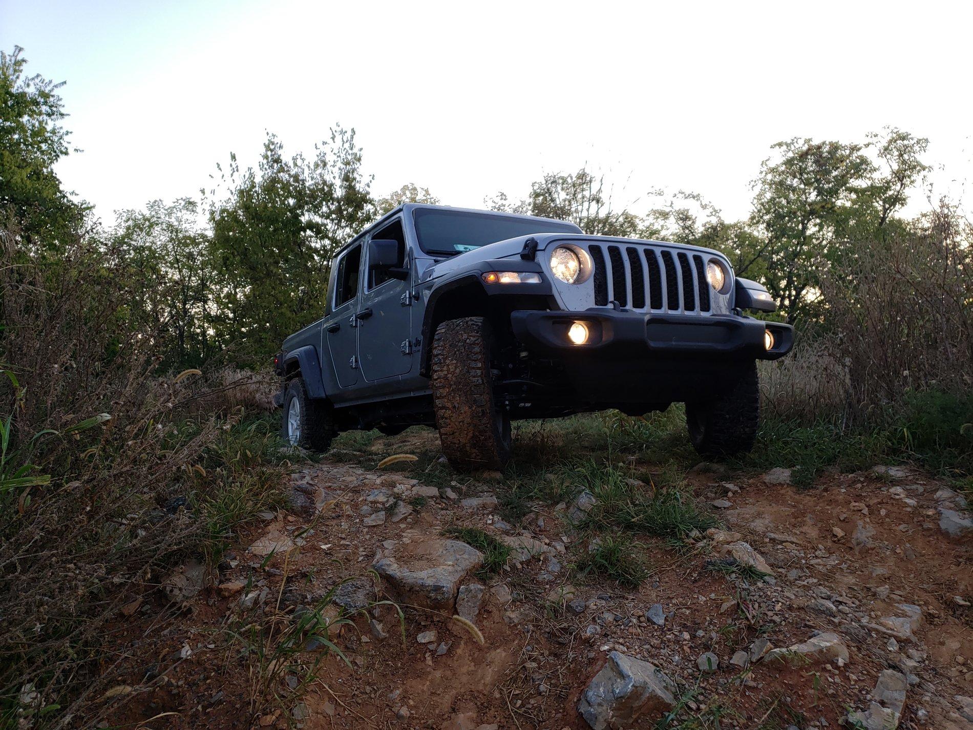 Jeep Gladiator BILLET SILVER Gladiator JT Club 20190911_070946