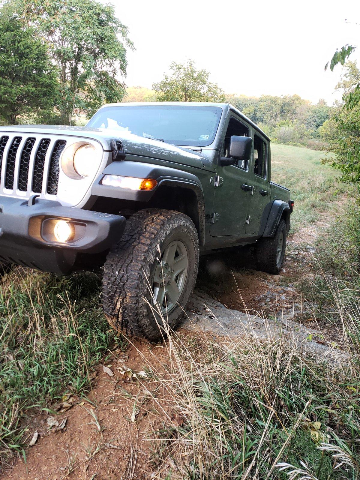 Jeep Gladiator BILLET SILVER Gladiator JT Club 20190911_070744