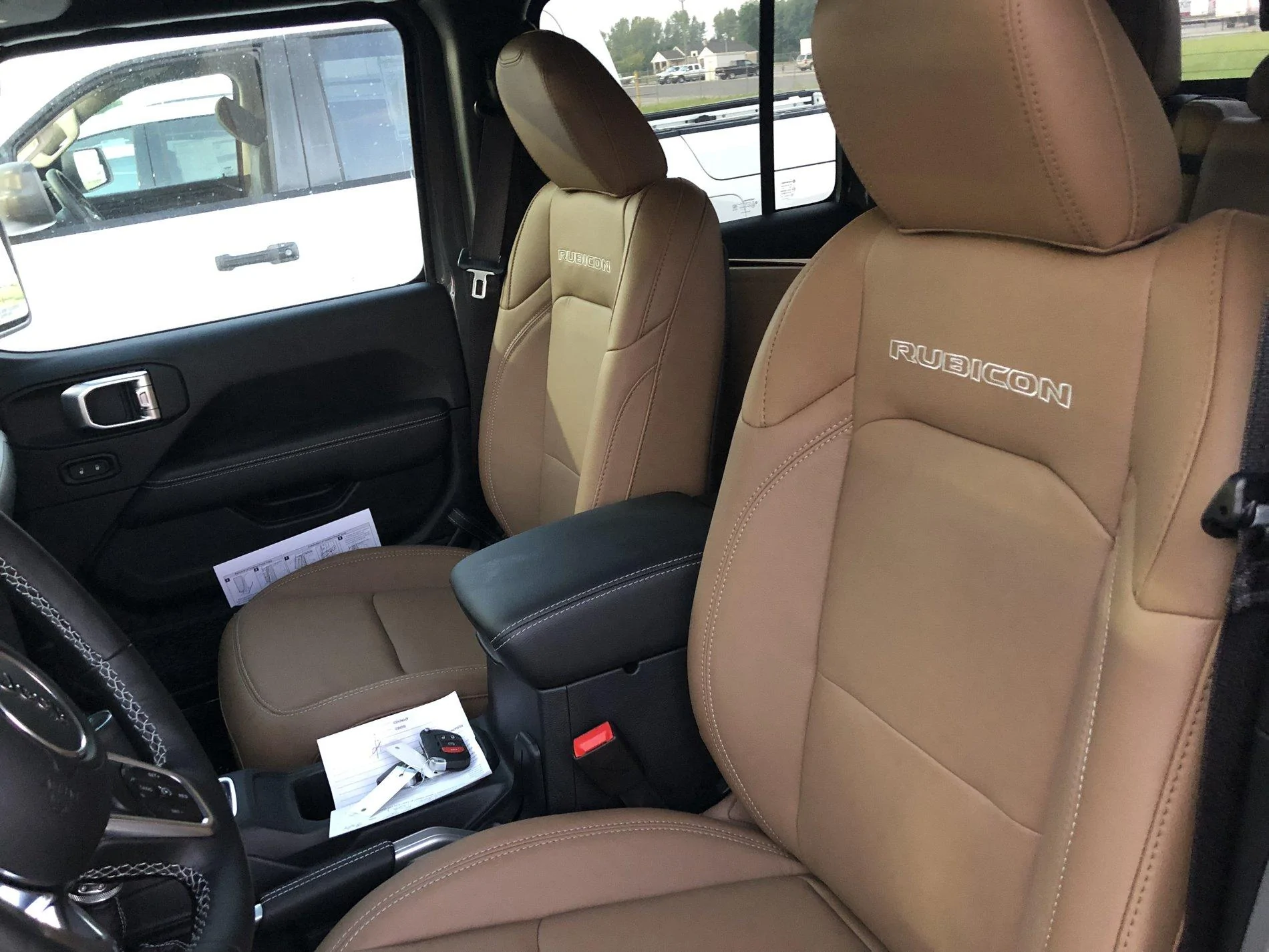 Jeep Gladiator Sting grey owners (future) check in D29F3977-2681-4044-9515-C6E84CA7976F