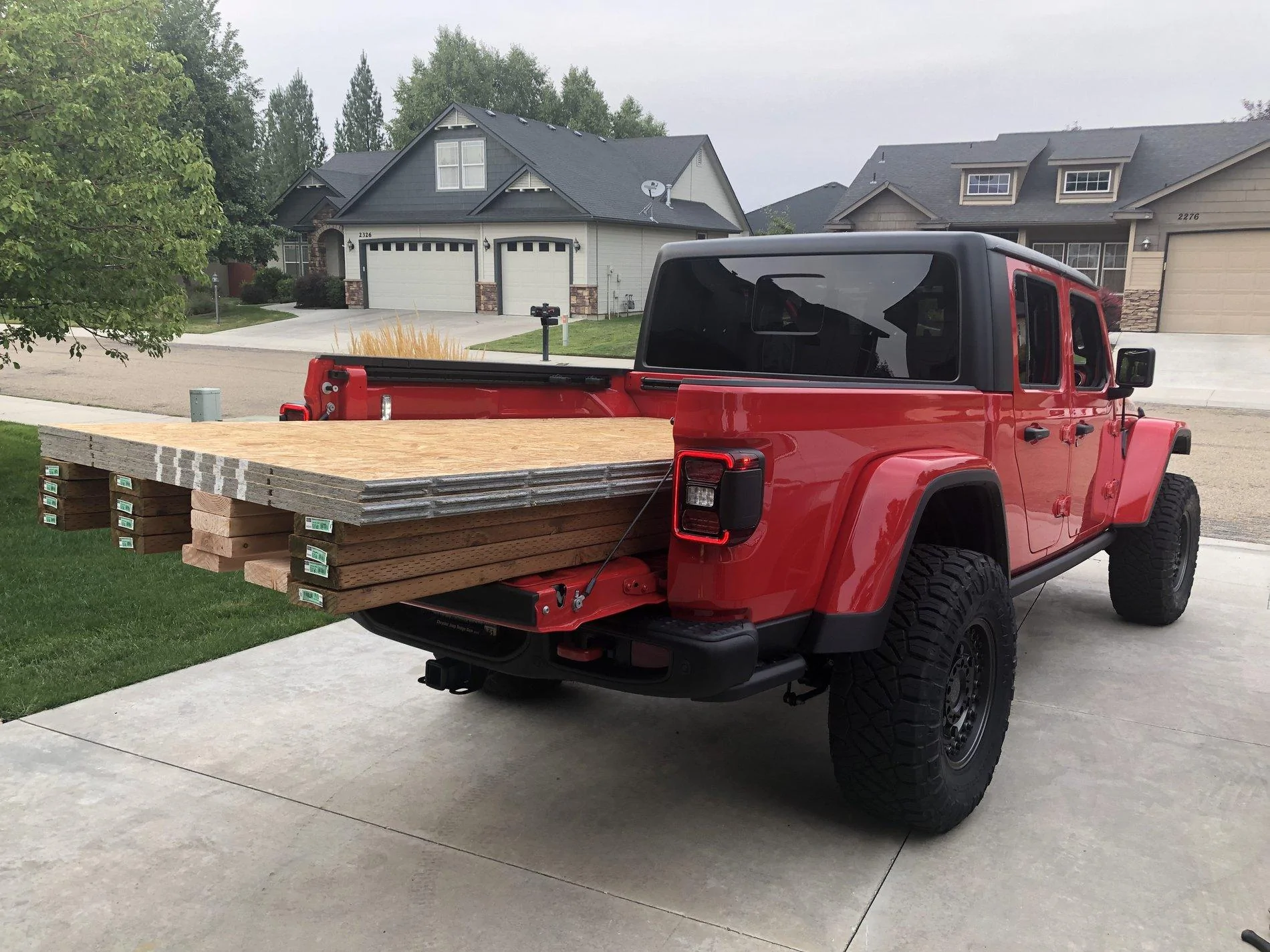 Jeep Gladiator Lane's Versatile Red Rubicon build IMG_7378