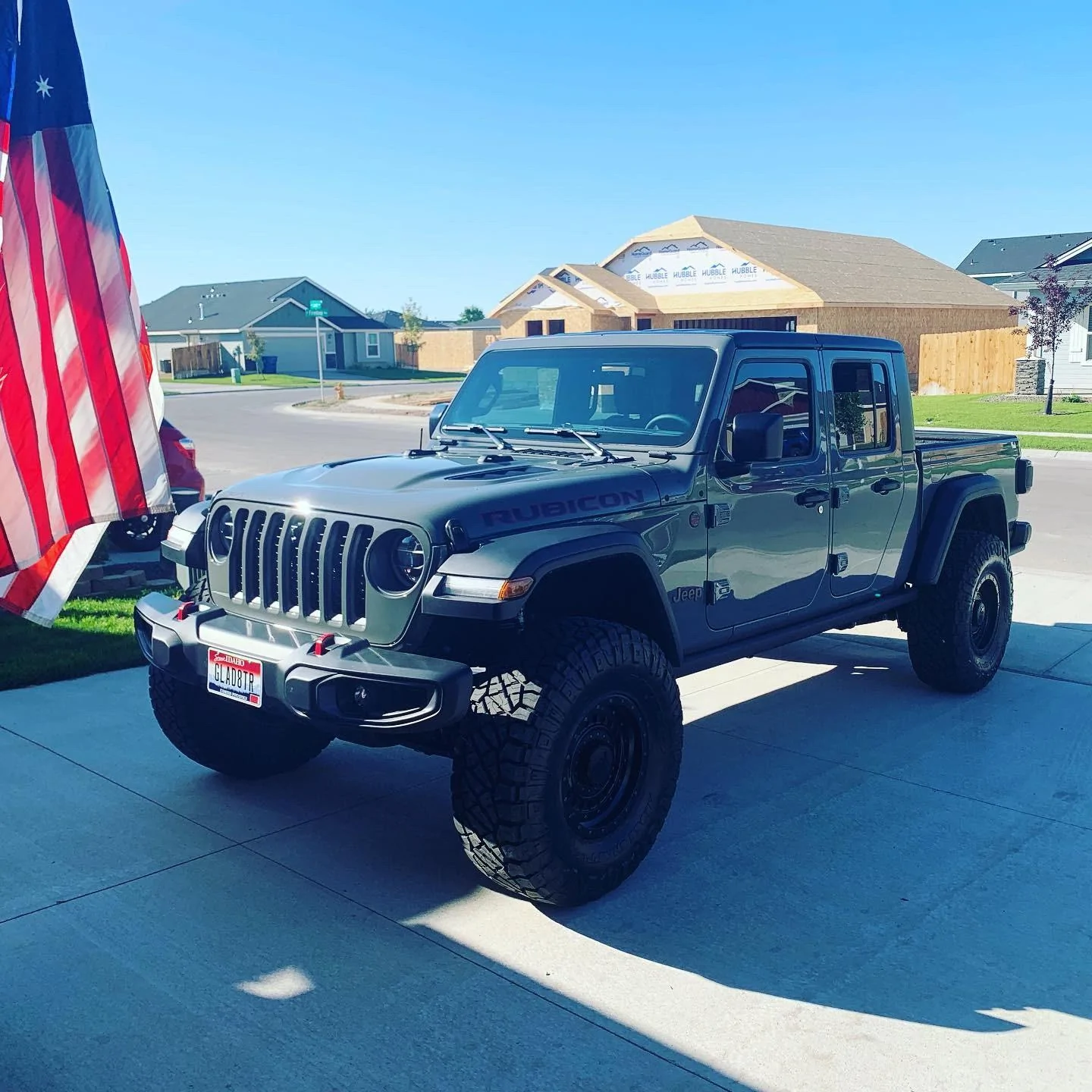 Jeep Gladiator Gladiators on Mopar 2" Lift Kit JEEP