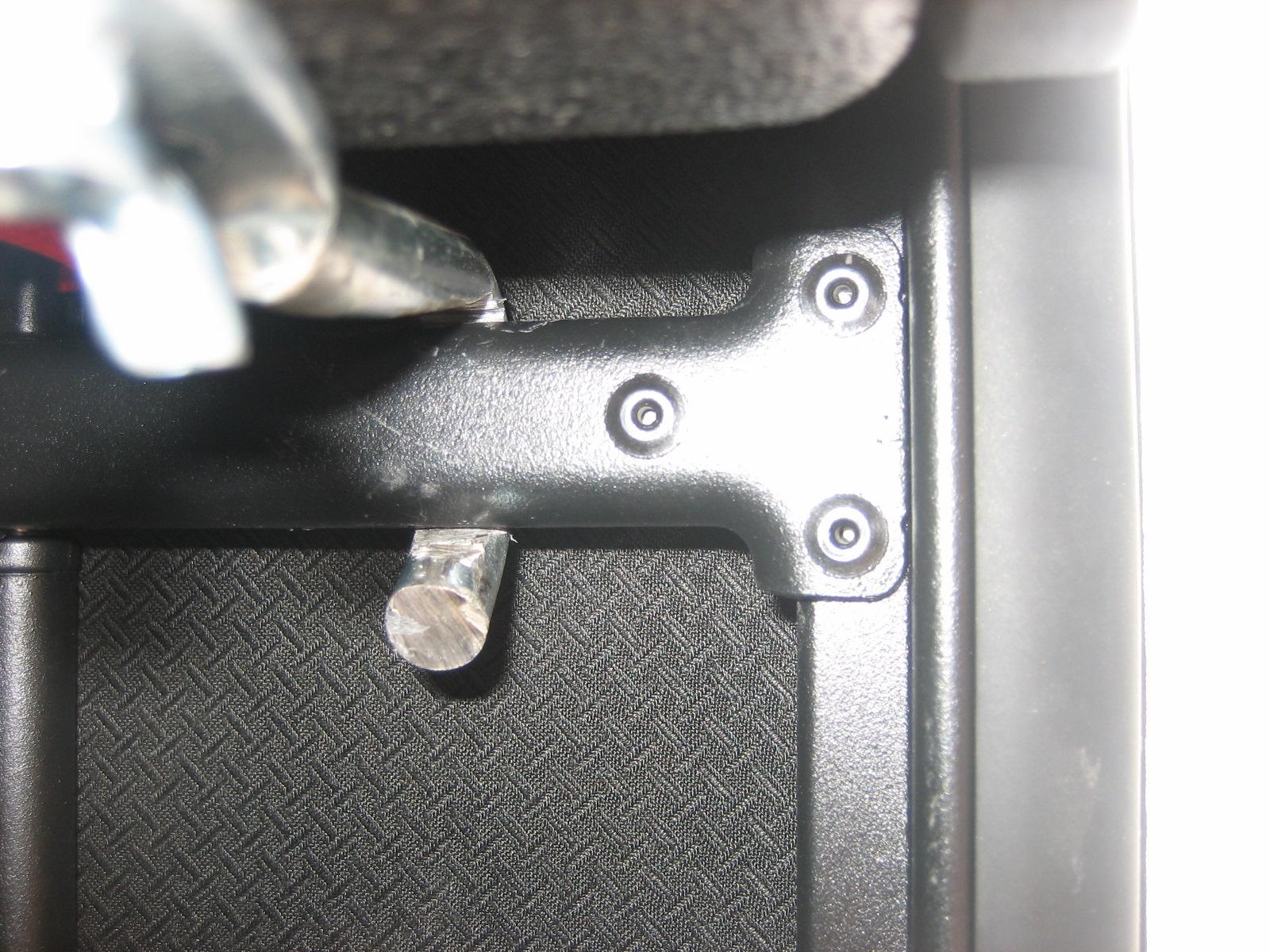 Jeep Gladiator My $10.00 Tonneau cover lock IMG_0255.JPG