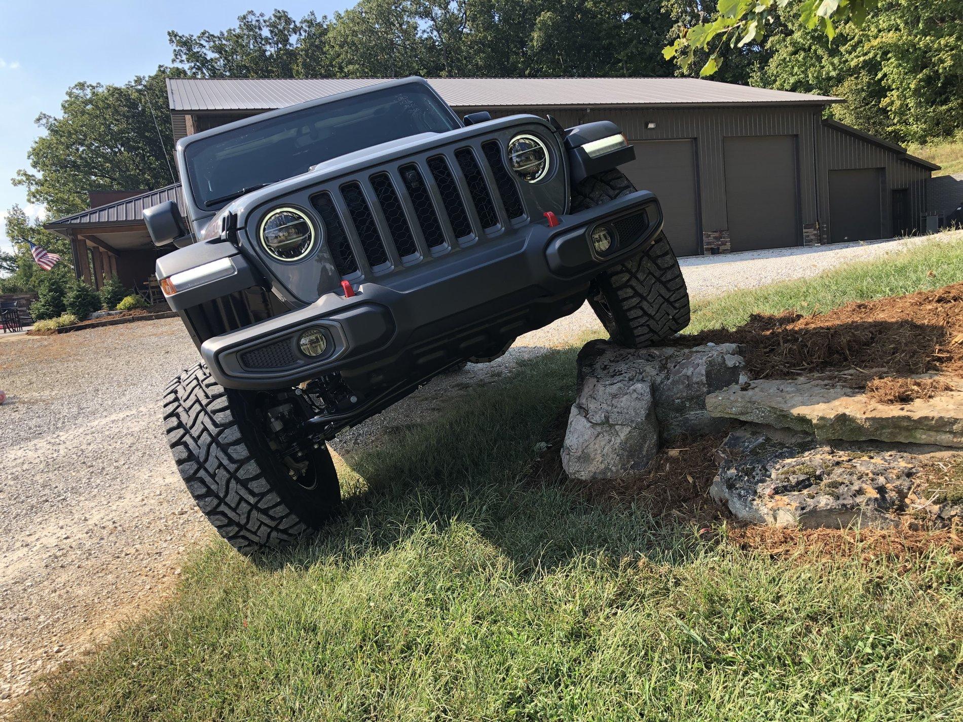 Jeep Gladiator STING GRAY Gladiator JT Club A958F8E6-4863-46F2-9C84-24258B15BC9D