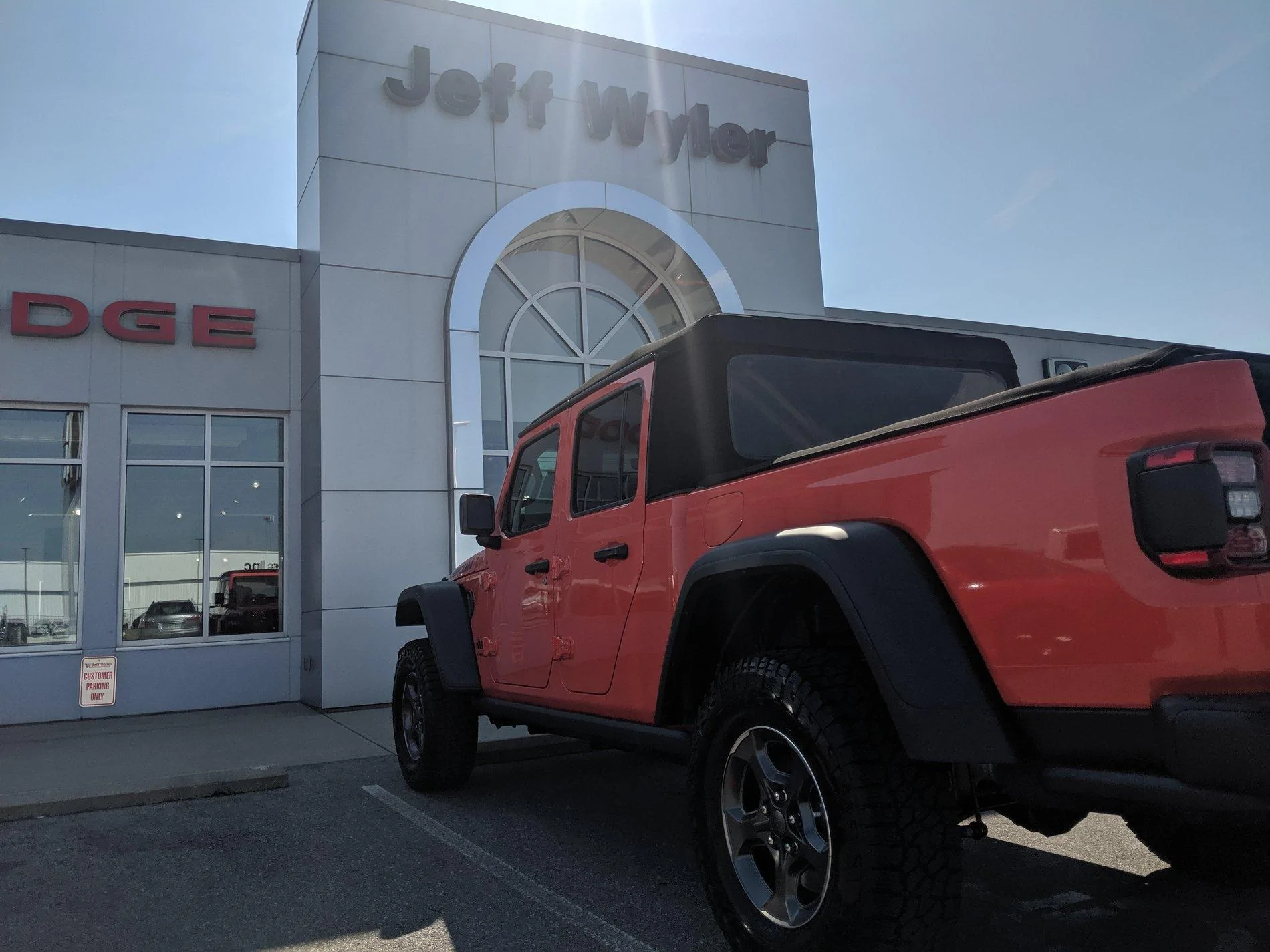 Jeep Gladiator Request: Gladiators with soft tops 8625B837-4B17-4DEC-BC58-E9F289C68E51