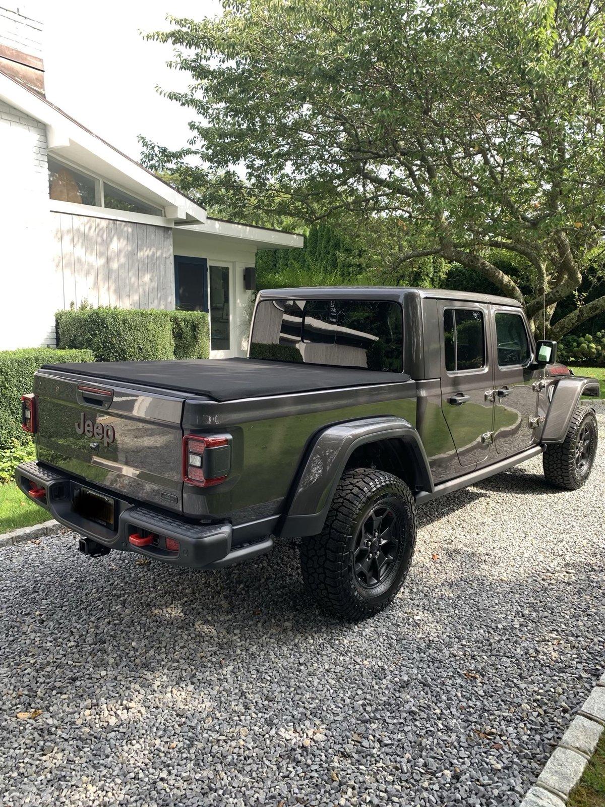 Jeep Gladiator First Granite Crystal VIN# Post Here 2ACC152B-7B09-4018-883E-4108EF35C8CC