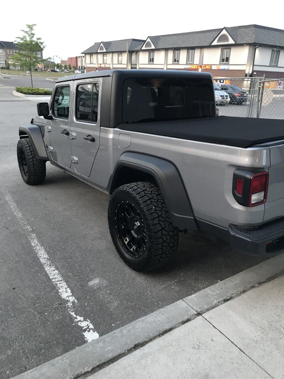 Jeep Gladiator Rock rails? Side step? 9716B19B-F9D0-4FB7-96B5-97EA2F91AF8B
