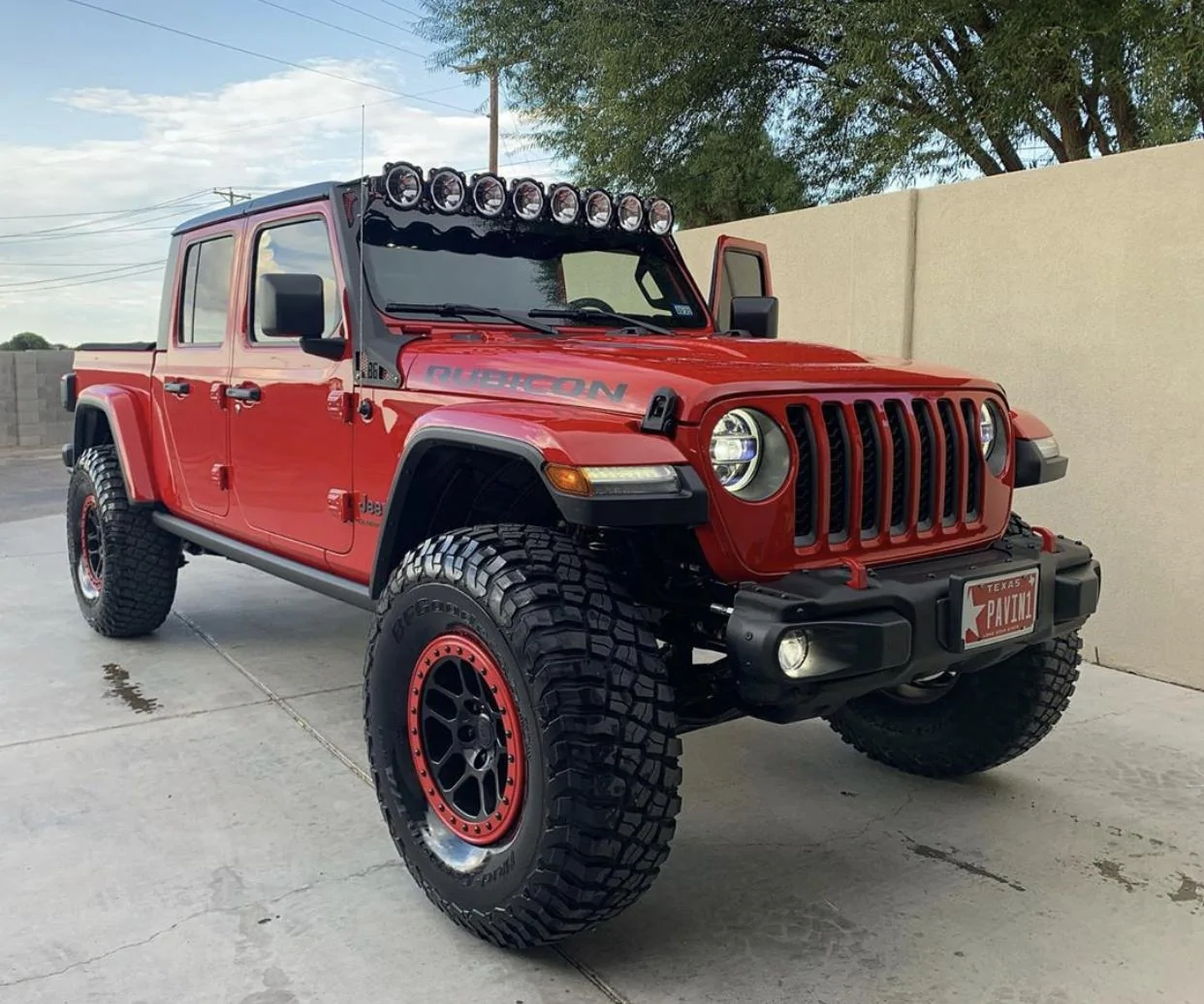 Jeep Gladiator FIRECRACKER RED Gladiator JT Club C68C2760-391E-4912-B234-E5CEB15E65DB