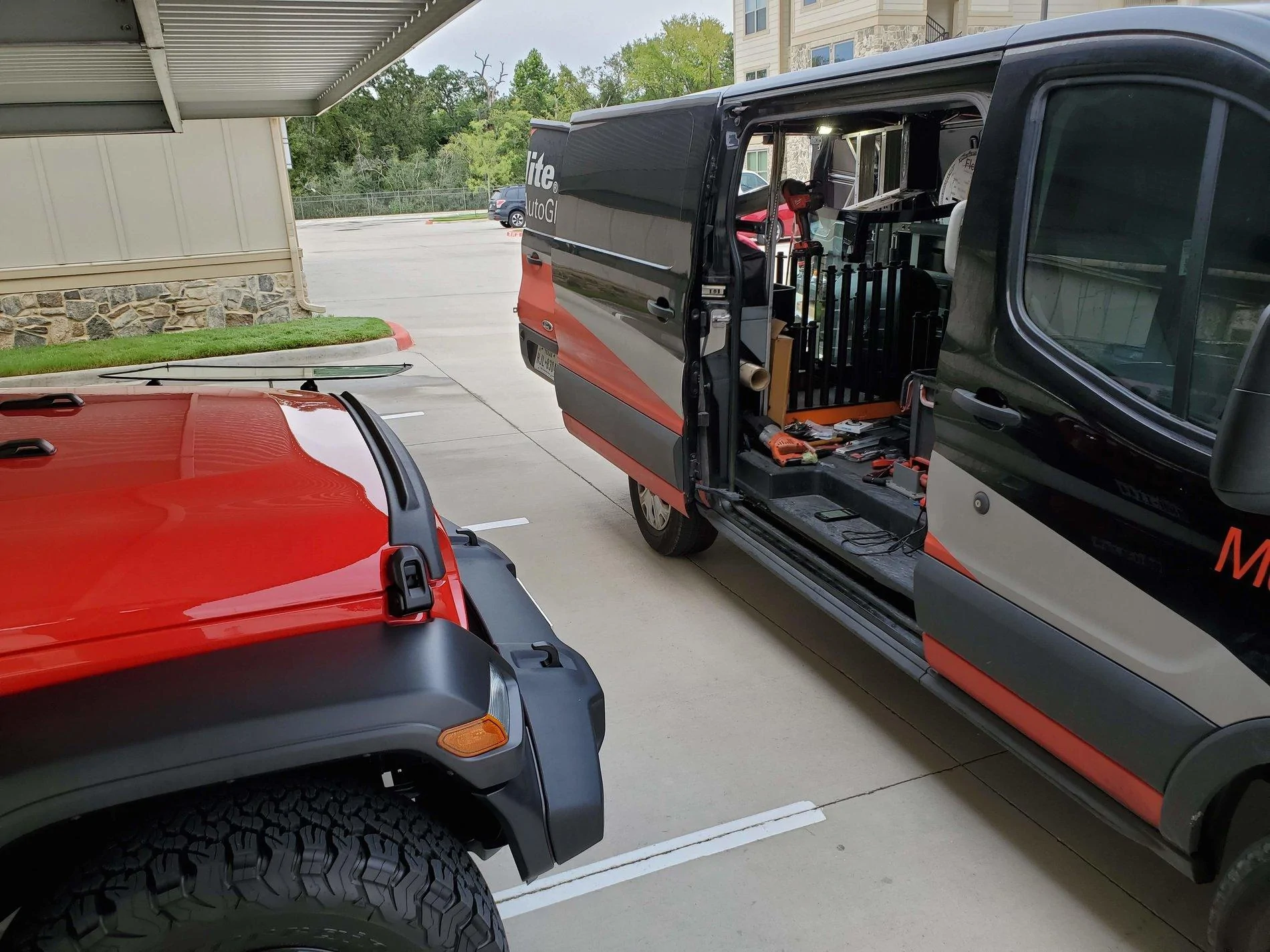Jeep Gladiator New glass.........FINALLY! 20190917_092756